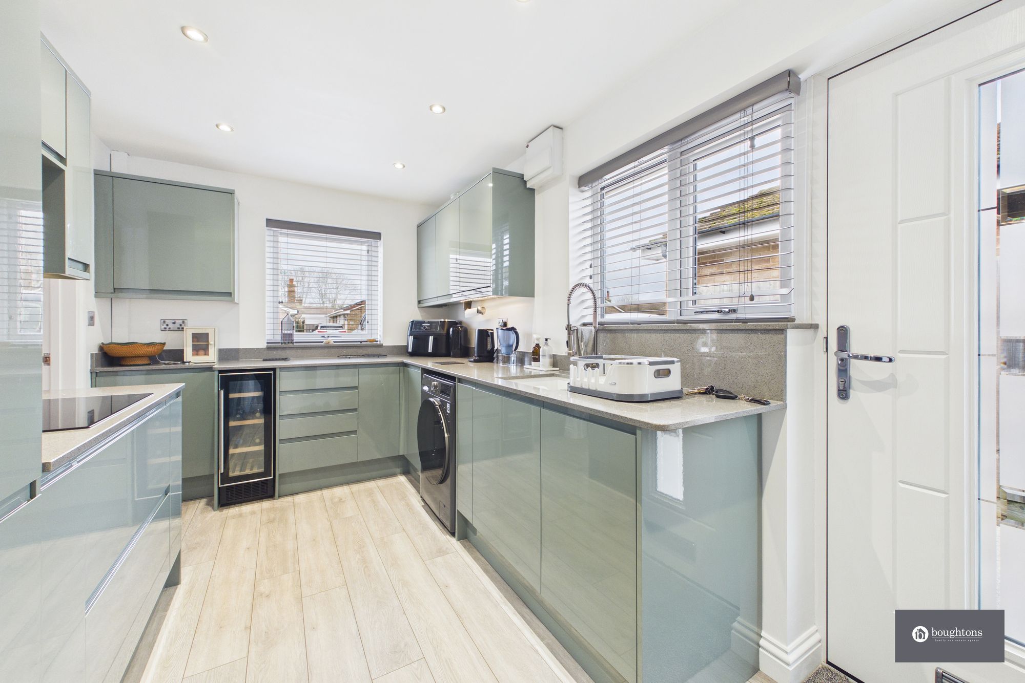 2 bed detached bungalow for sale in Ellesmere Crescent, Brackley, NN13  - Property Image 7