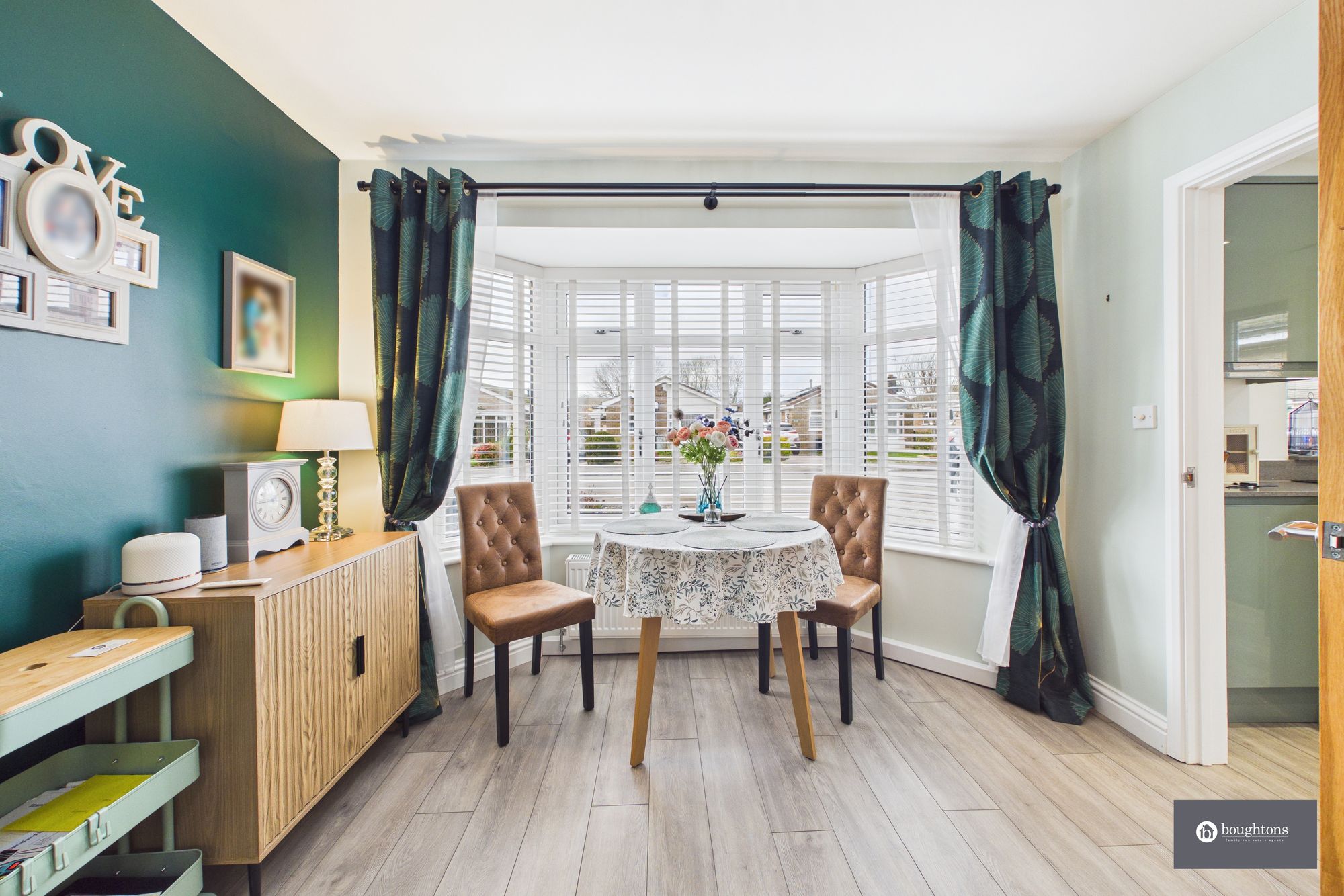 2 bed detached bungalow for sale in Ellesmere Crescent, Brackley, NN13  - Property Image 6