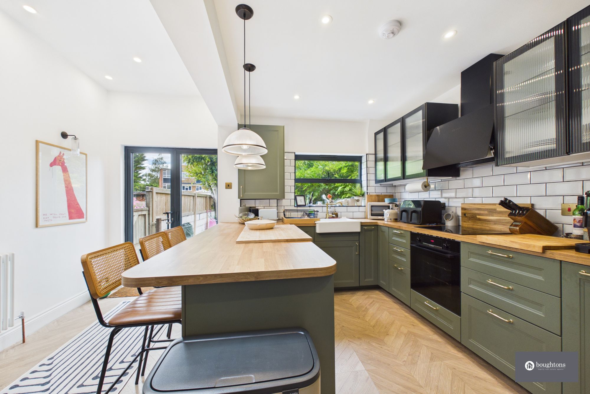 3 bed terraced house for sale in Manor Road, Brackley, NN13  - Property Image 2