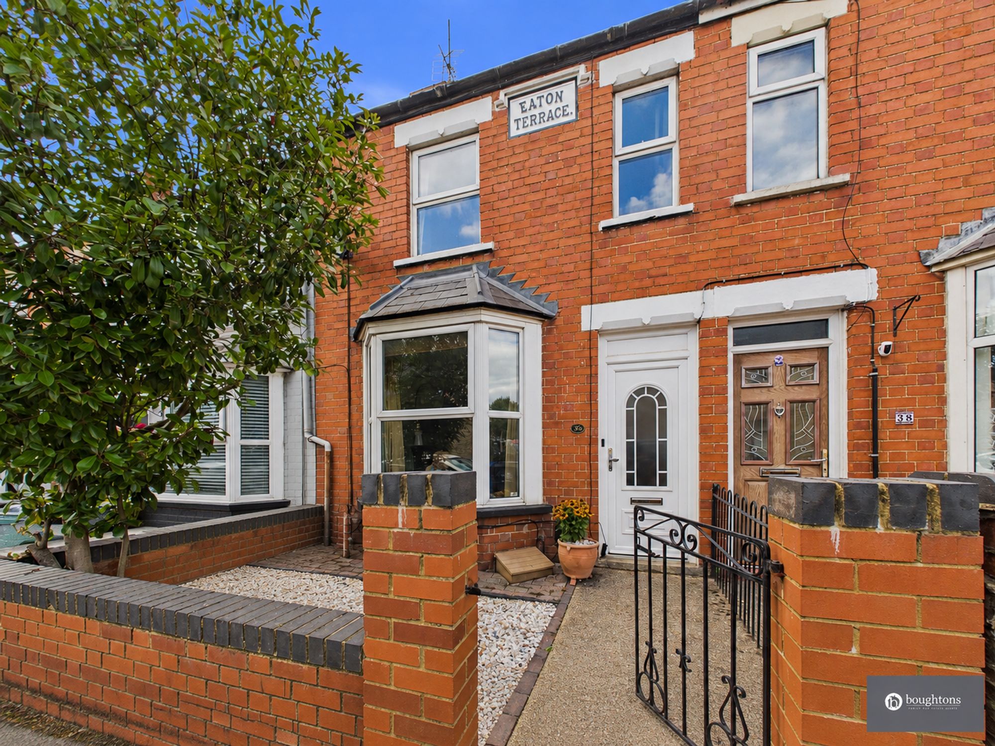 3 bed terraced house for sale in Manor Road, Brackley, NN13