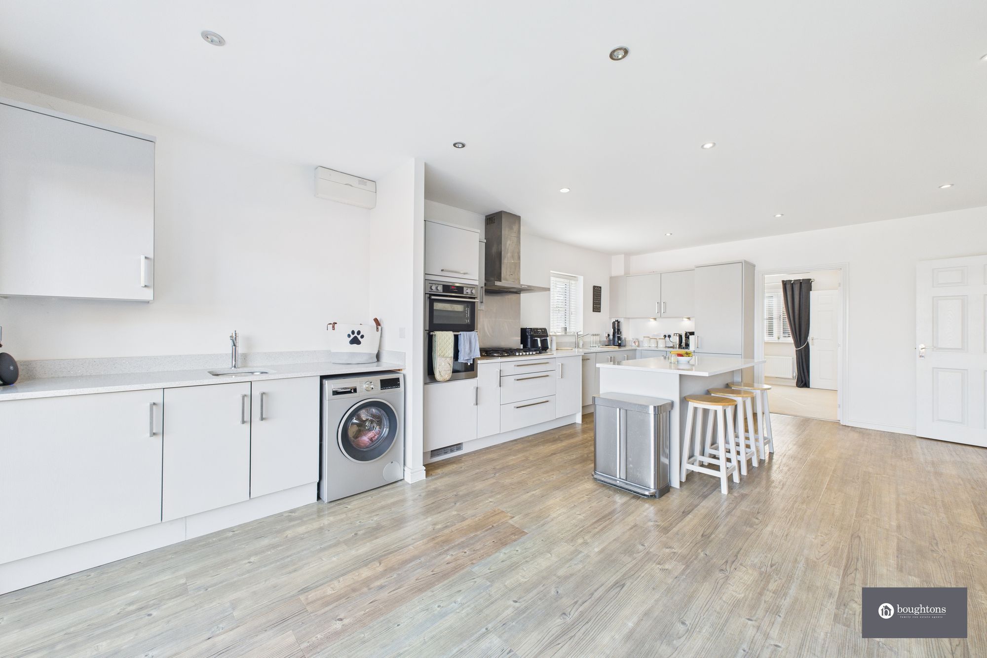 4 bed detached house for sale in Utah Lane, Brackley, NN13  - Property Image 7