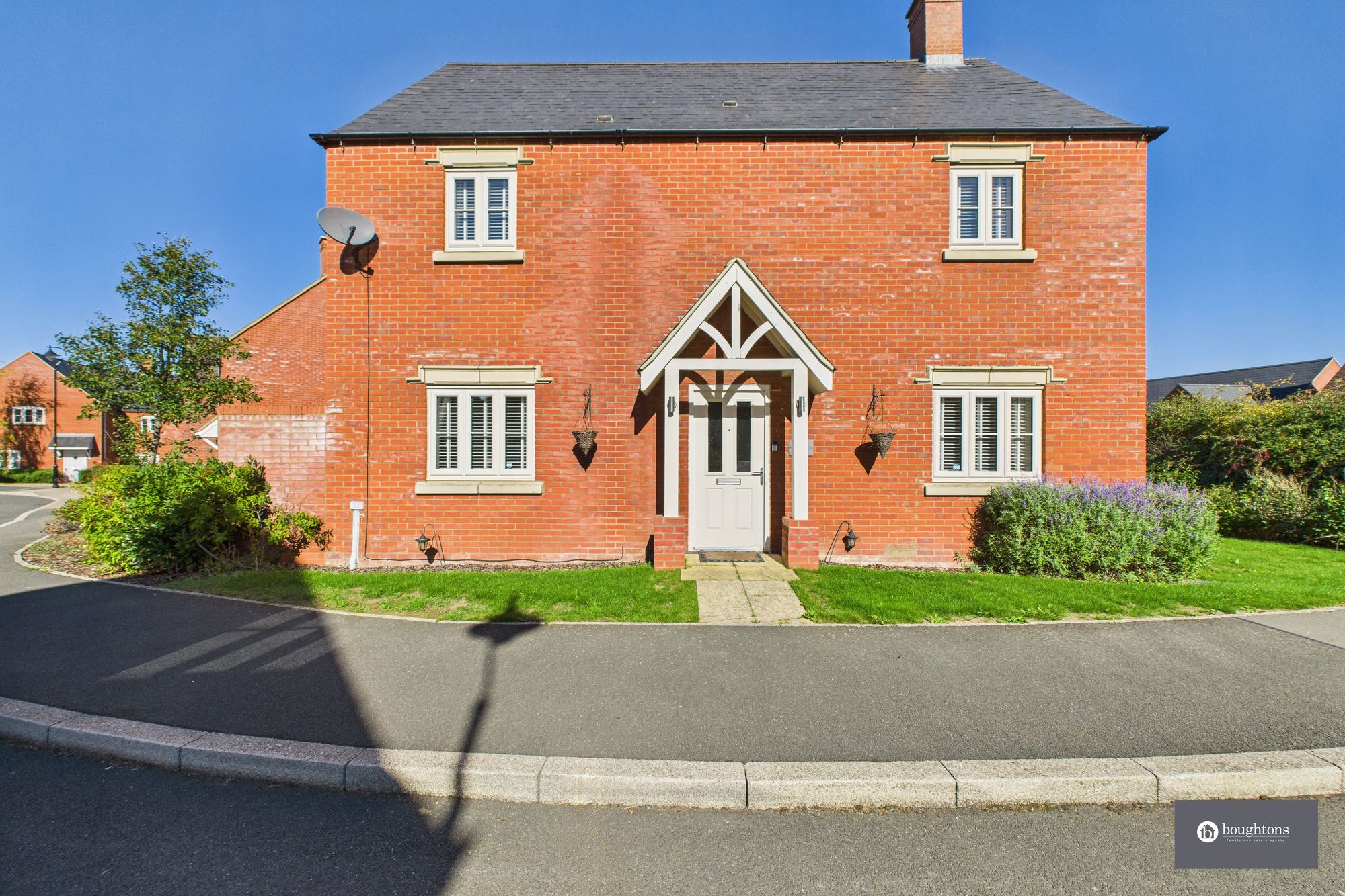 4 bed detached house for sale in Utah Lane, Brackley, NN13 - Property Image 1