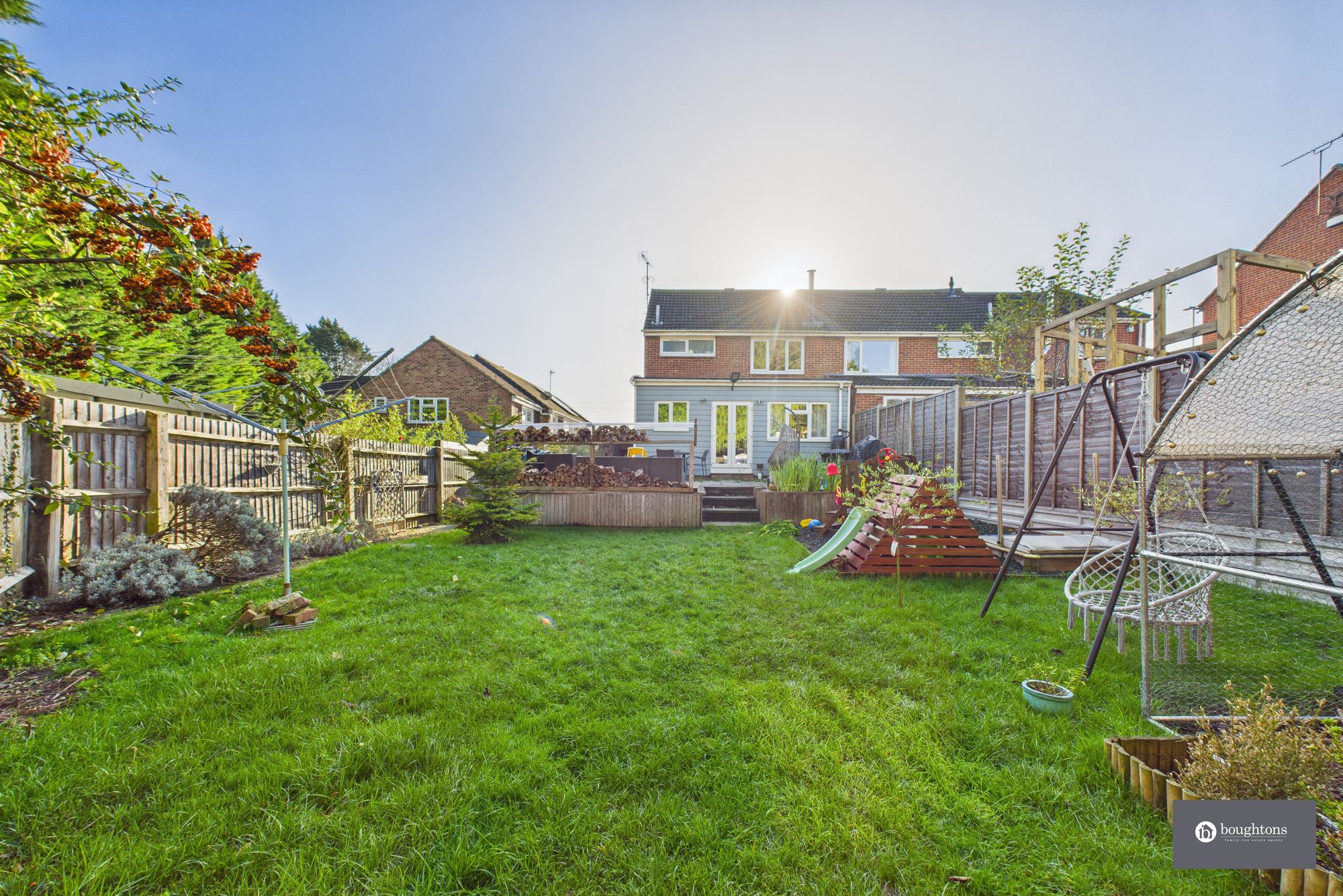 3 bed semi-detached house for sale in Valley Road, Brackley, NN13  - Property Image 2