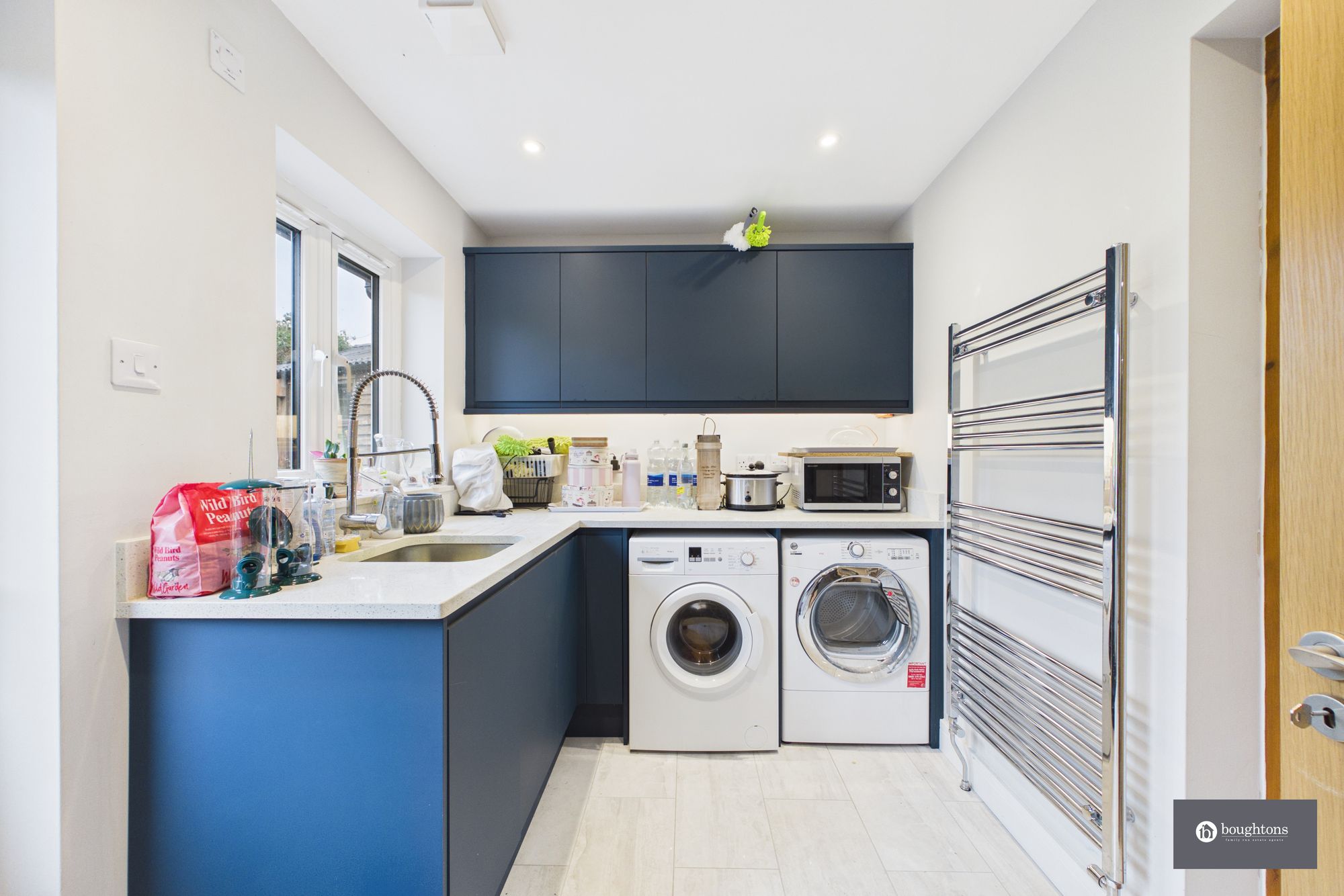 3 bed detached house for sale in South Close, Greatworth, OX17  - Property Image 8