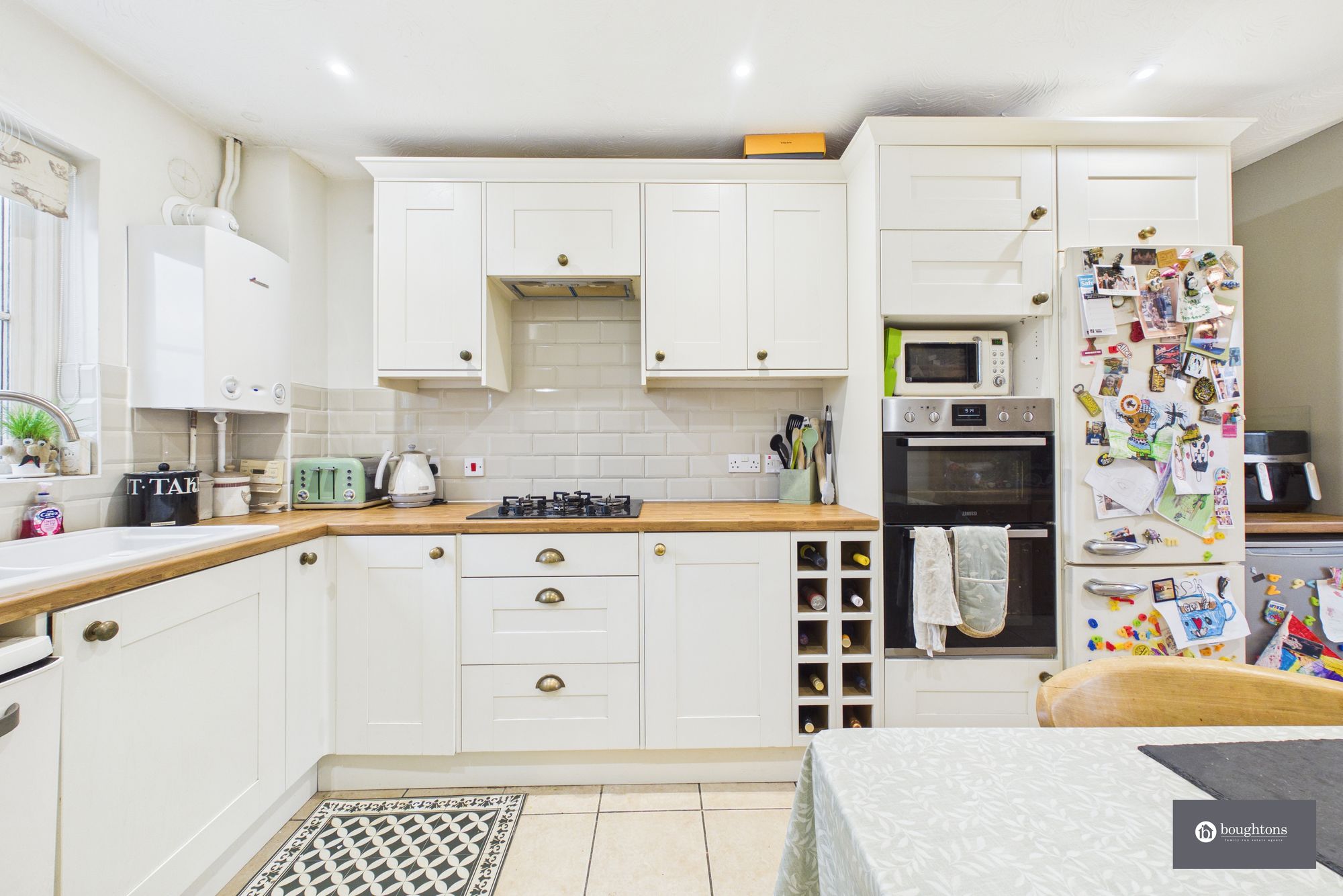 2 bed terraced house for sale in Myers Way, Charlton, OX17  - Property Image 2