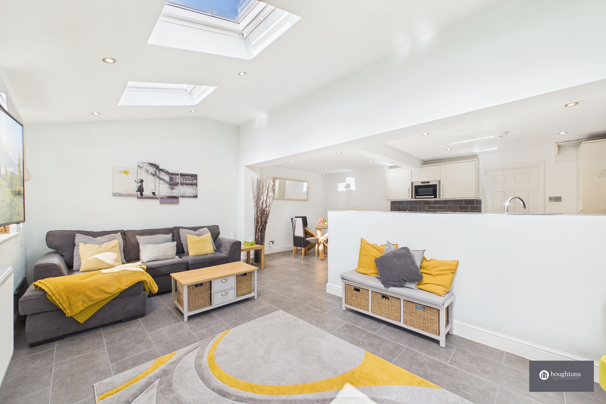 3 bed semi-detached house for sale in Valley Road, Brackley, NN13  - Property Image 4