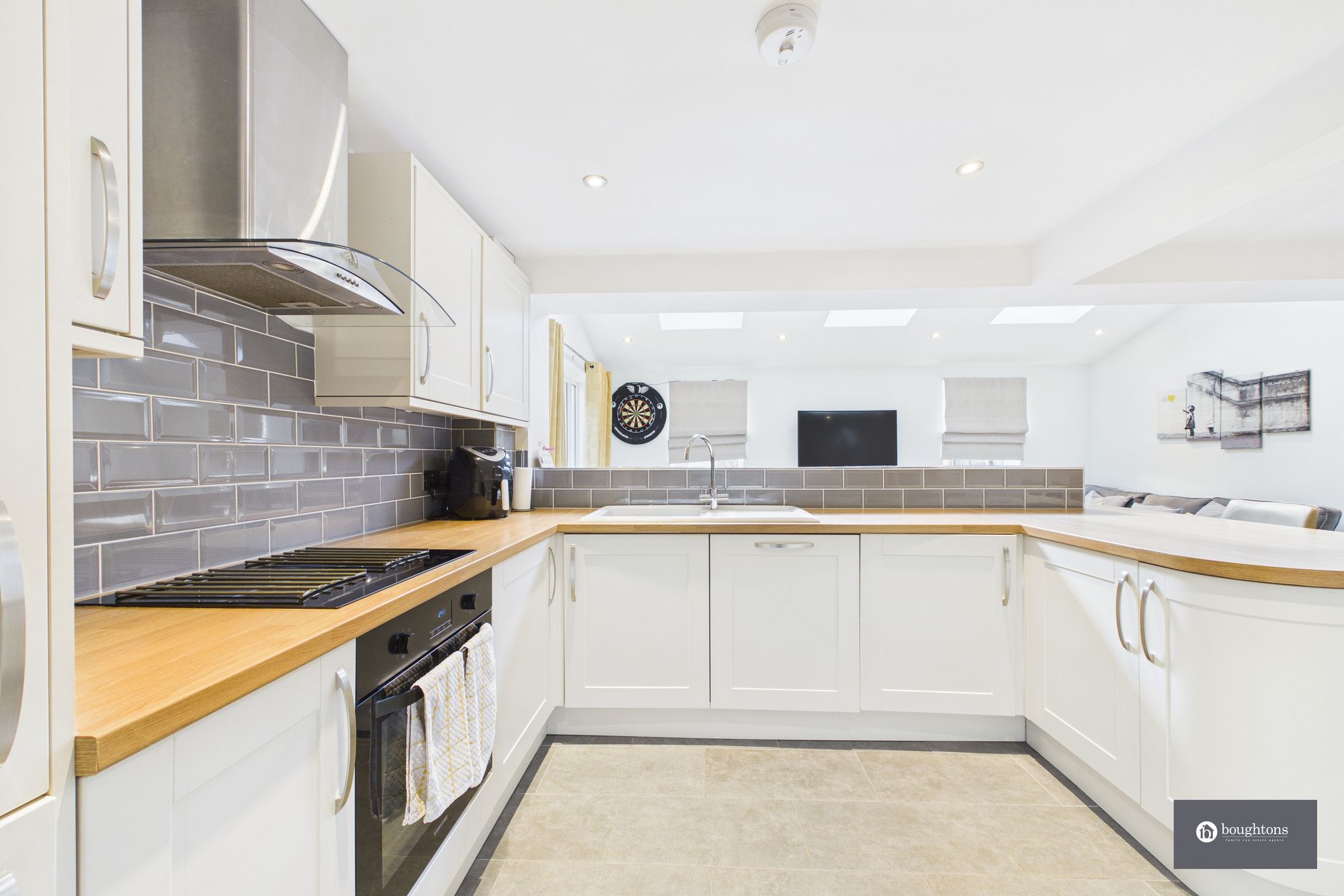 3 bed semi-detached house for sale in Valley Road, Brackley, NN13  - Property Image 6