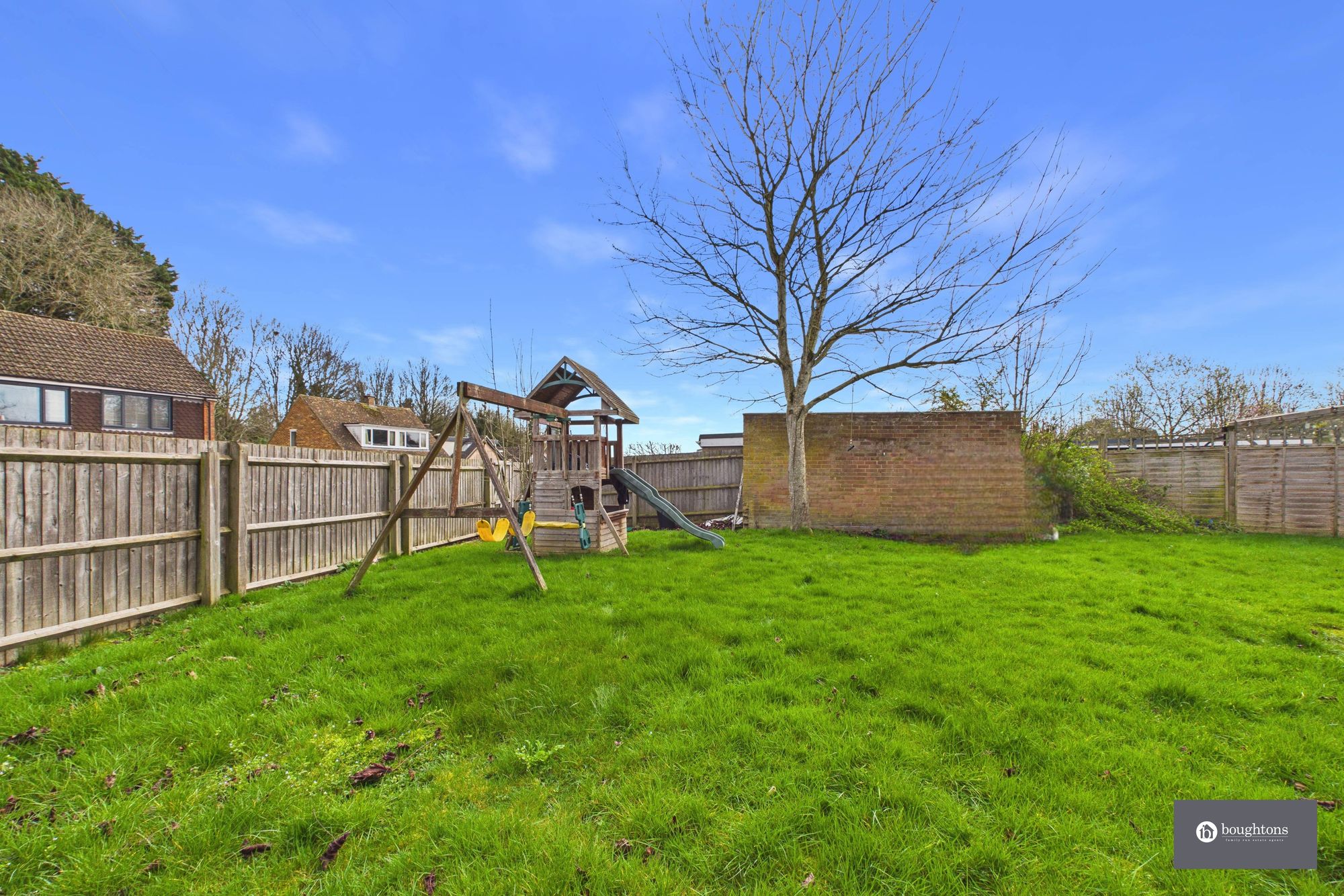 3 bed semi-detached house for sale in Valley Road, Brackley, NN13  - Property Image 2