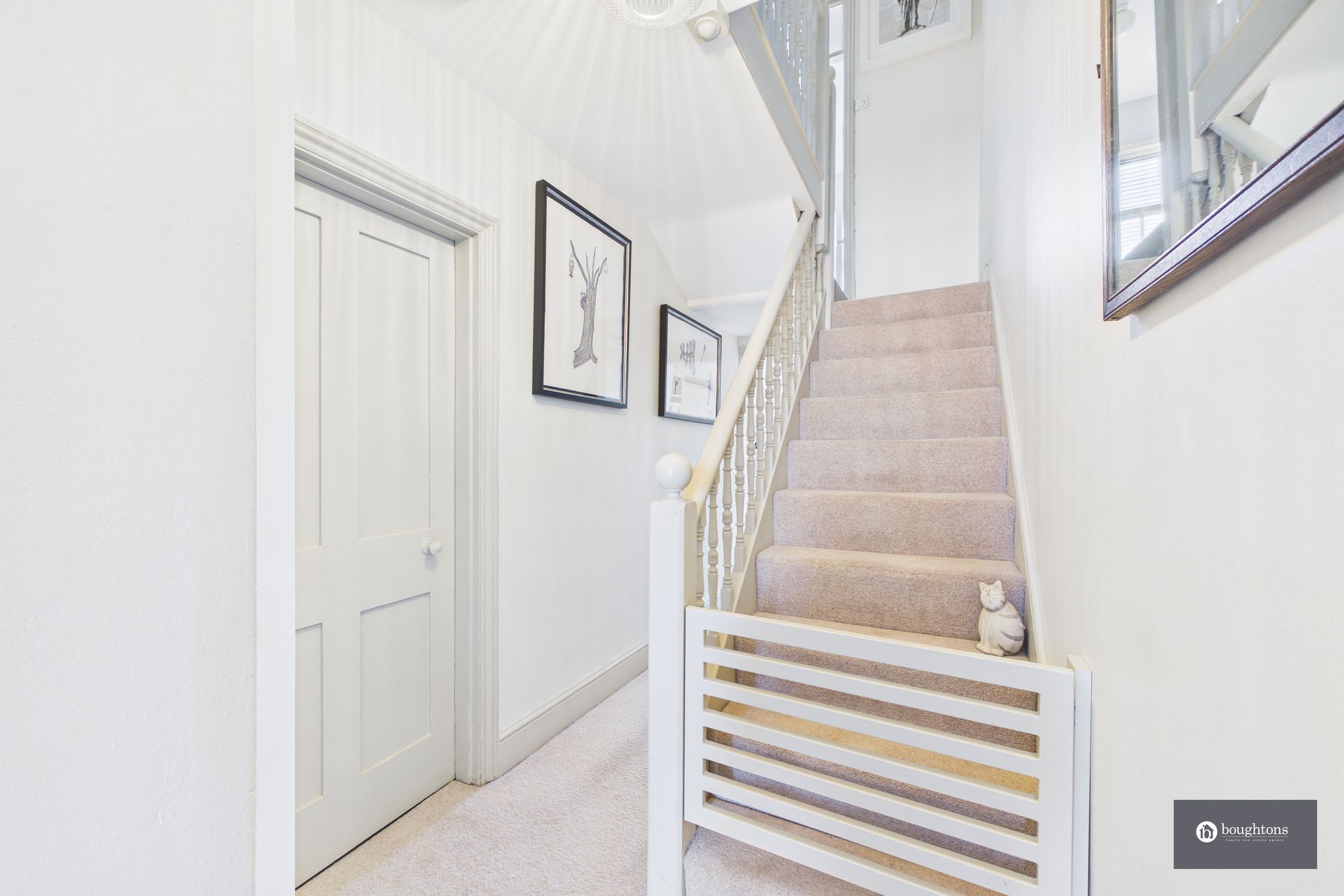 2 bed mid-terraced house for sale in High Street, Brackley, NN13  - Property Image 6