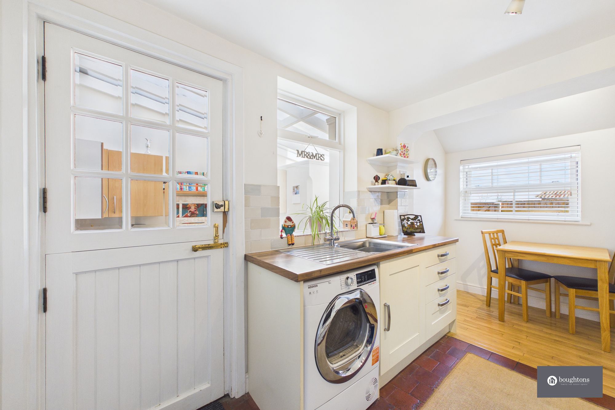 2 bed mid-terraced house for sale in High Street, Brackley, NN13  - Property Image 14