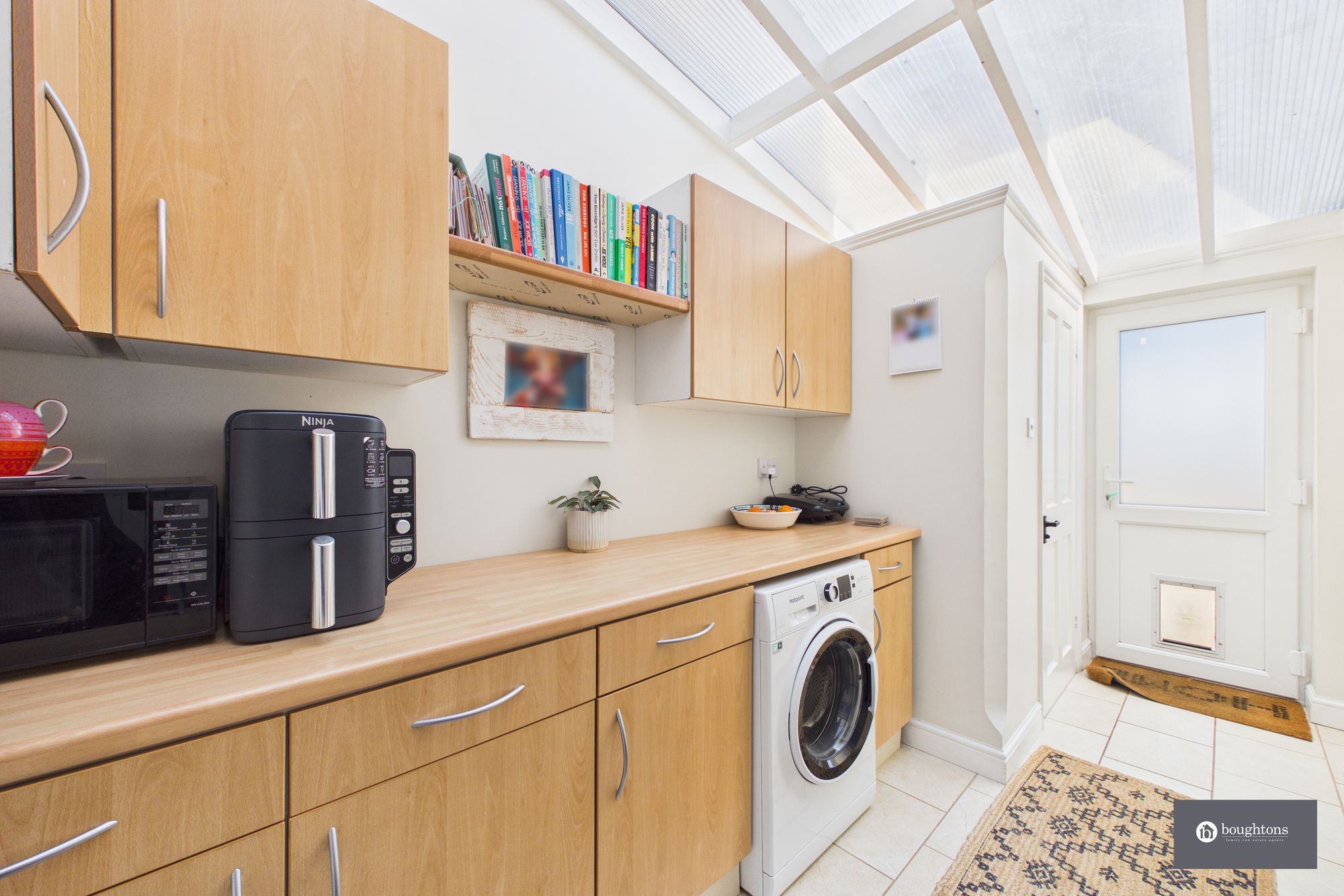 2 bed mid-terraced house for sale in High Street, Brackley, NN13  - Property Image 16