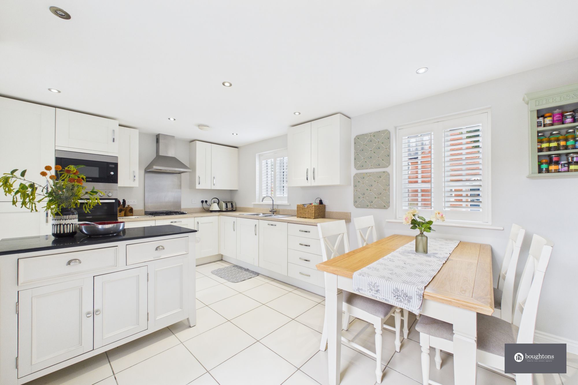 3 bed detached house for sale in Jutland Drive, Brackley, NN13  - Property Image 7