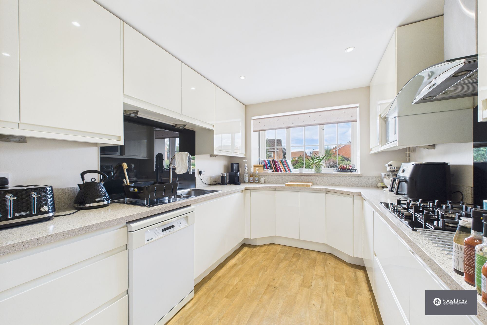 4 bed detached house for sale in Brewin Close, Brackley, NN13  - Property Image 5