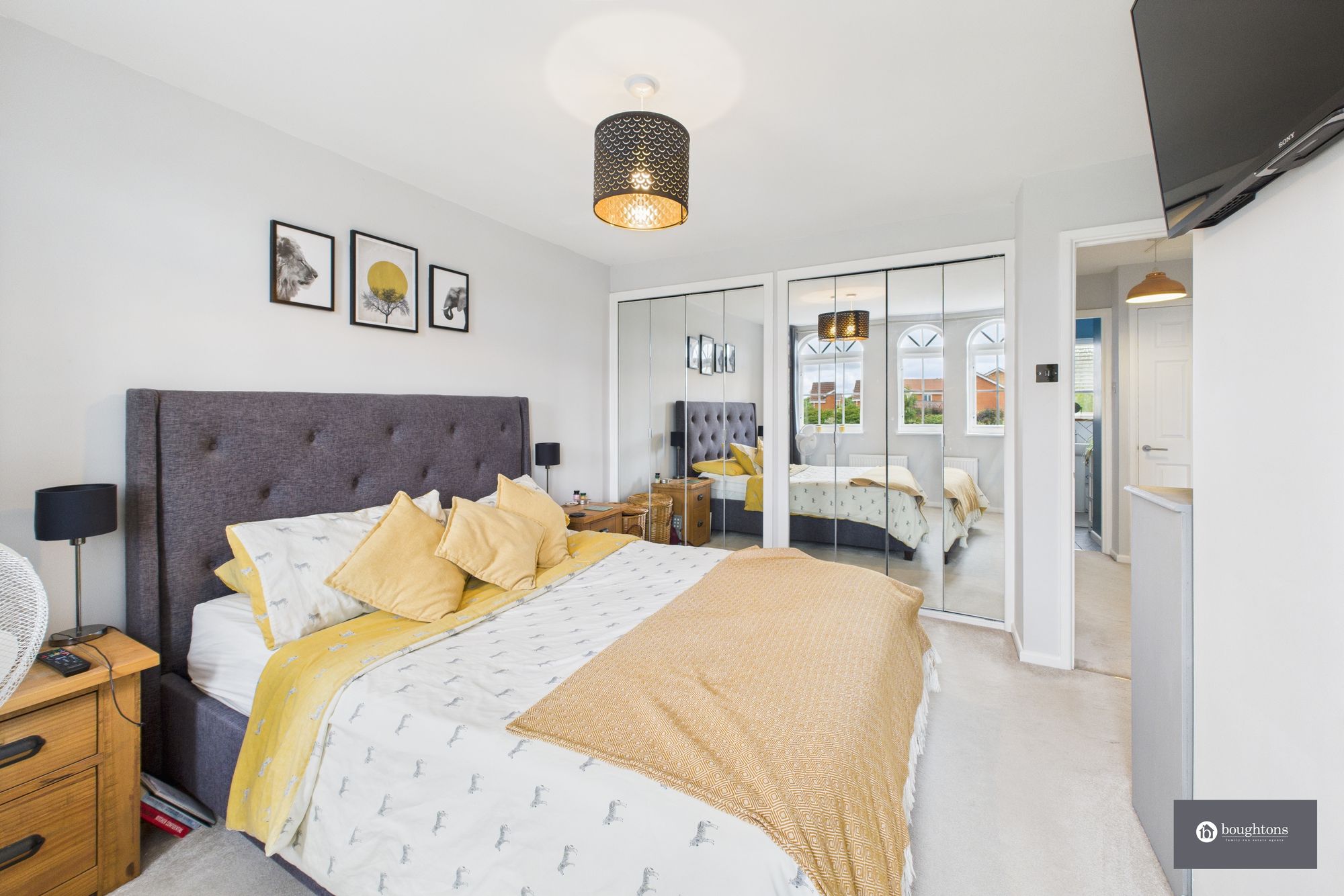 4 bed detached house for sale in Brewin Close, Brackley, NN13  - Property Image 6