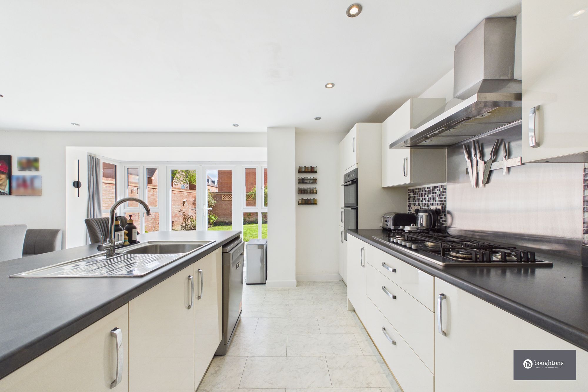 4 bed detached house for sale in Miranda Lane, Brackley, NN13  - Property Image 11