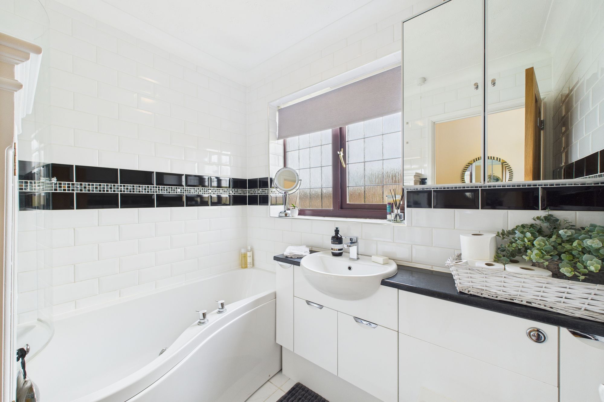 4 bed detached house for sale in Flora Thompson Drive, Brackley, NN13  - Property Image 28