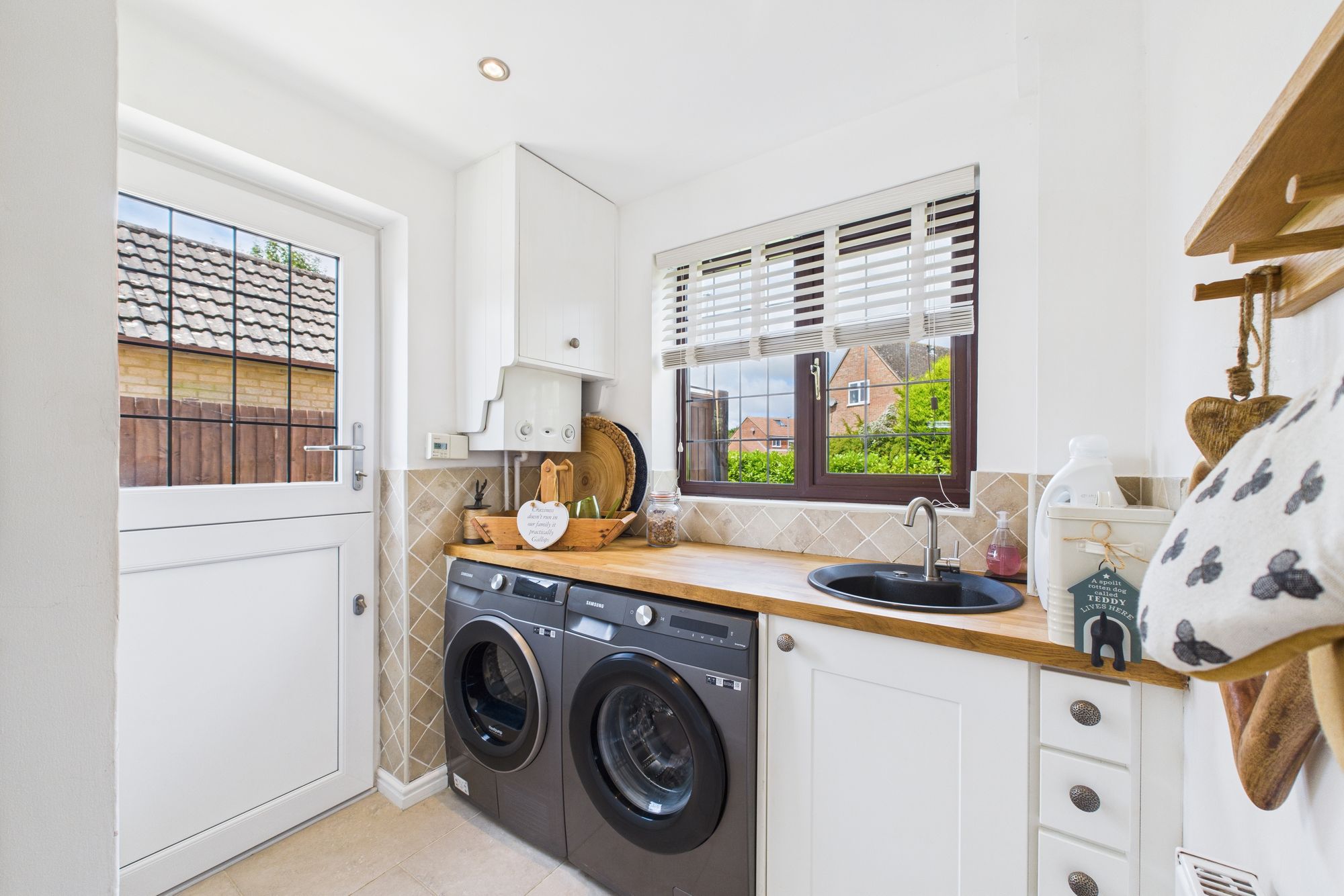 4 bed detached house for sale in Flora Thompson Drive, Brackley, NN13  - Property Image 9