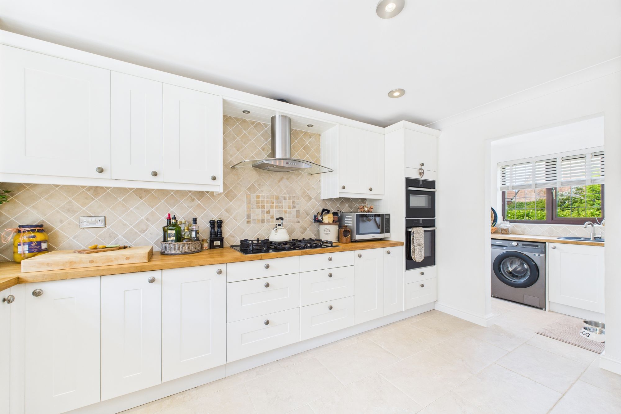 4 bed detached house for sale in Flora Thompson Drive, Brackley, NN13  - Property Image 8