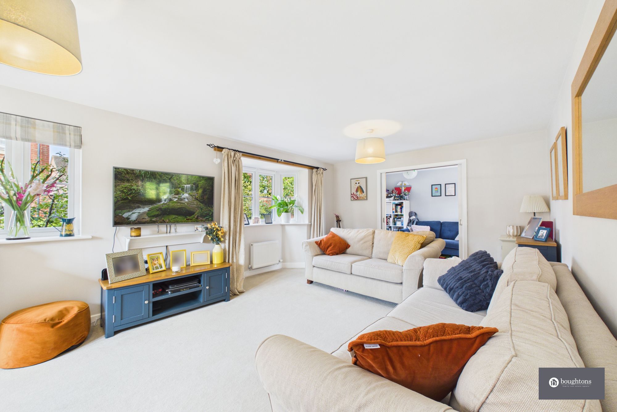 4 bed detached house for sale in Juliet Drive, Brackley, NN13  - Property Image 3