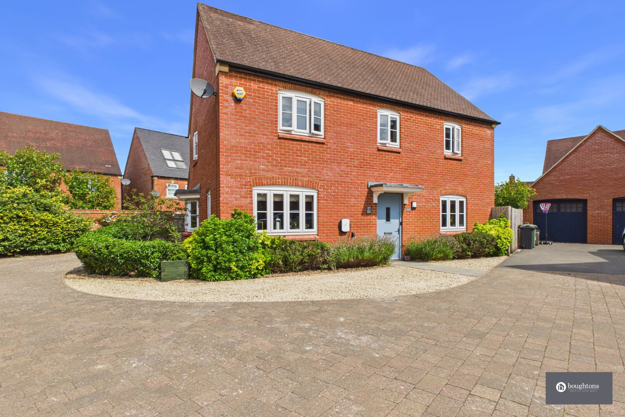 4 bed detached house for sale in Juliet Drive, Brackley, NN13  - Property Image 26