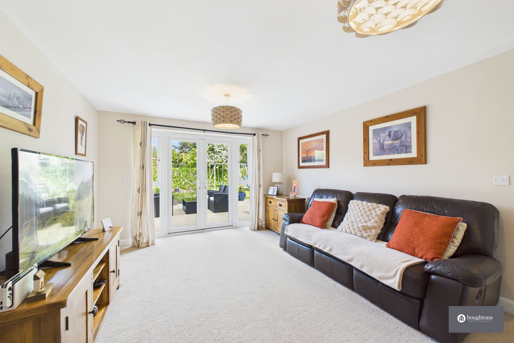 4 bed detached house for sale in Juliet Drive, Brackley, NN13  - Property Image 5