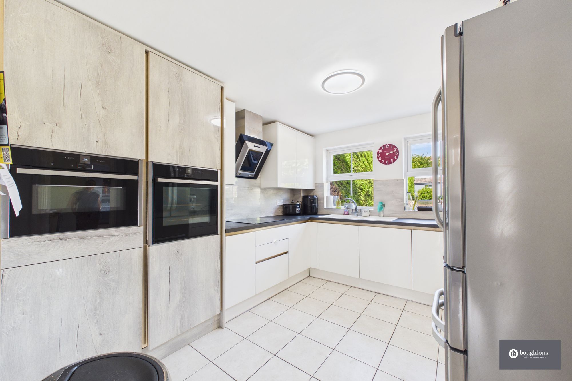 4 bed detached house for sale in Jones Close, Brackley, NN13  - Property Image 3