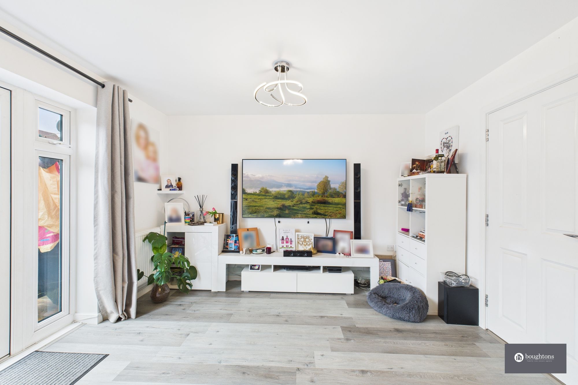 4 bed mid-terraced house for sale in Foxhills Way, Brackley, NN13  - Property Image 9