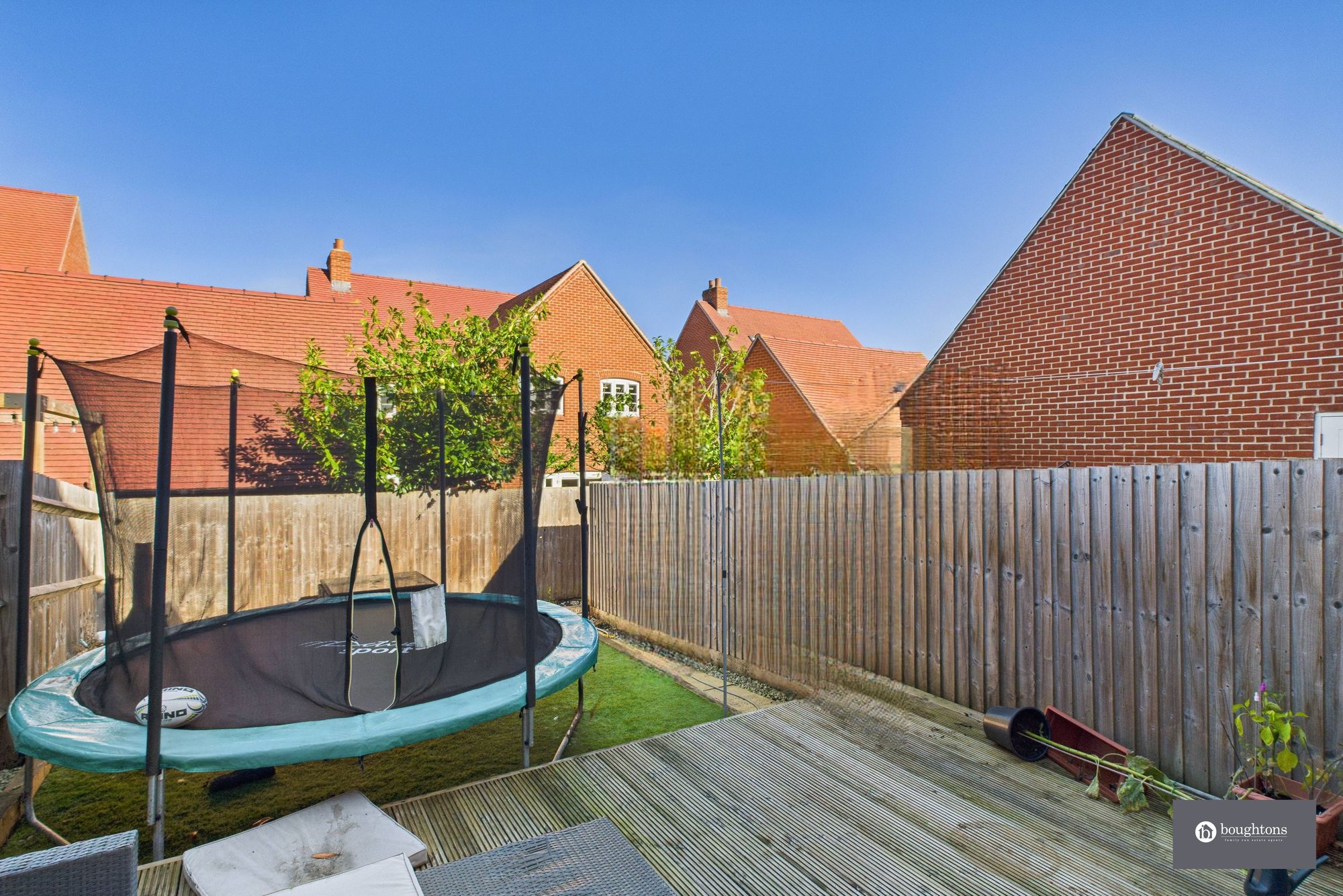 4 bed mid-terraced house for sale in Foxhills Way, Brackley, NN13  - Property Image 21