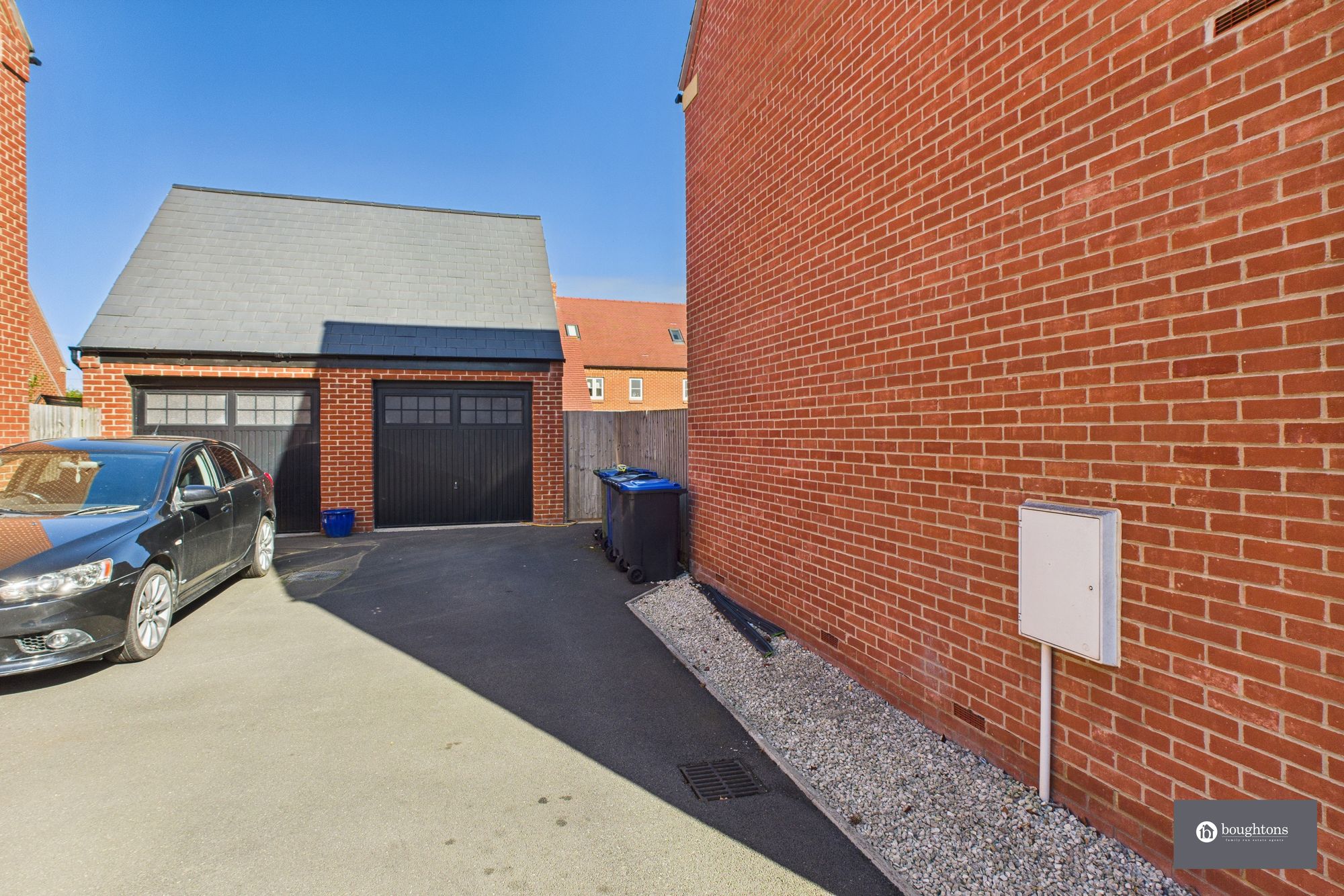 4 bed mid-terraced house for sale in Foxhills Way, Brackley, NN13  - Property Image 22