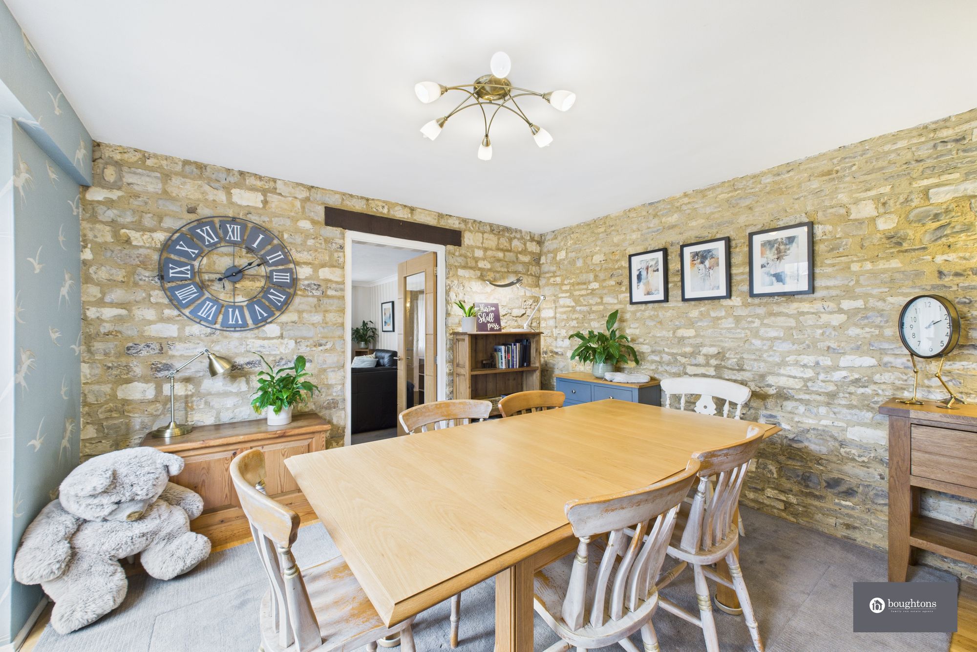 3 bed semi-detached house for sale in Fulwell Road, Westbury, NN13  - Property Image 2