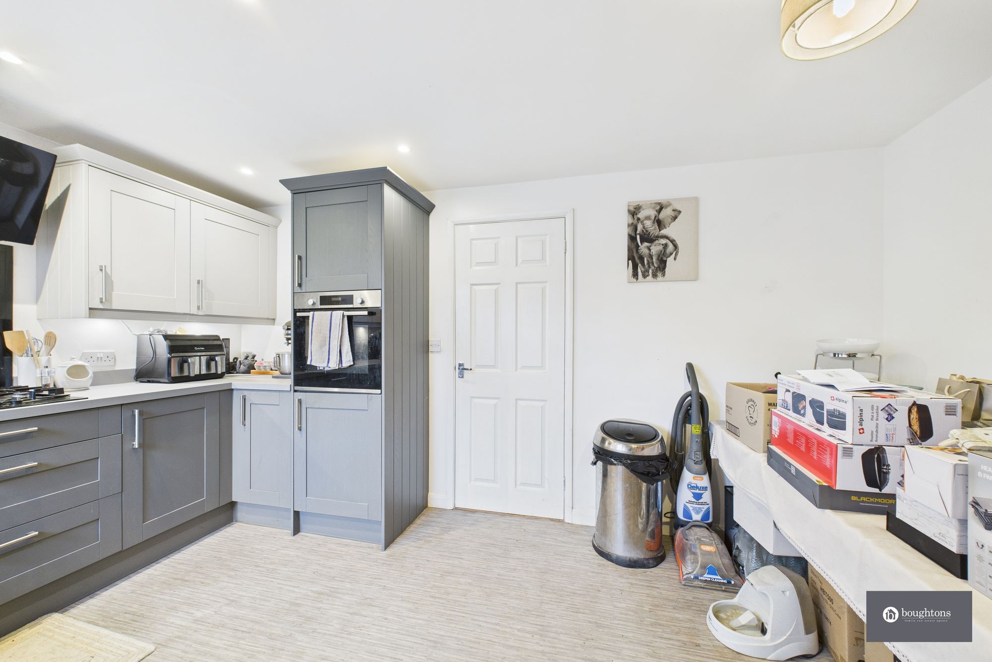 3 bed end of terrace house for sale in Waynflete Close, Brackley, NN13  - Property Image 7