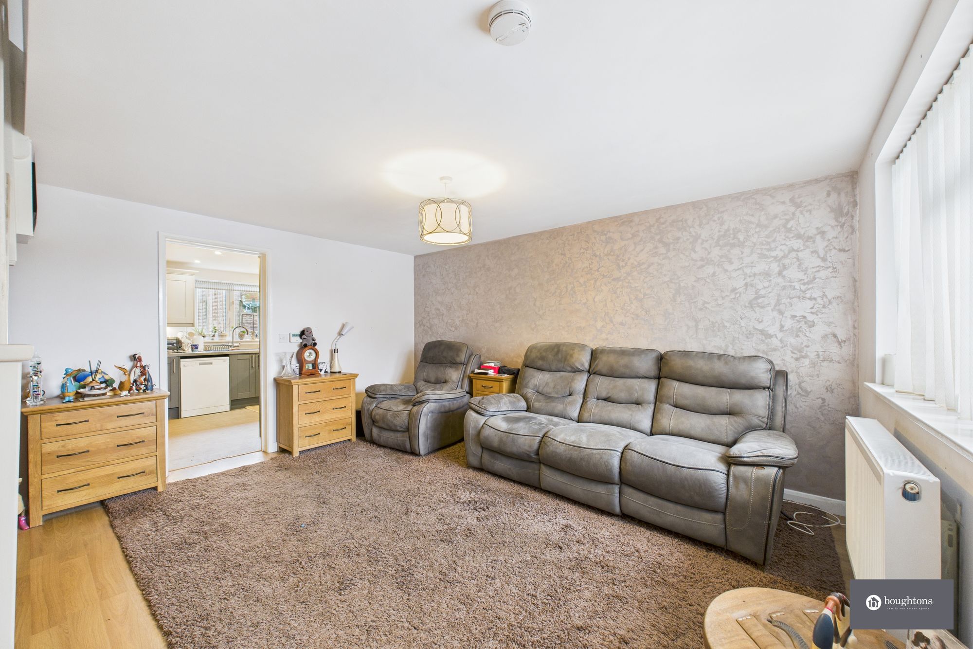 3 bed end of terrace house for sale in Waynflete Close, Brackley, NN13  - Property Image 4
