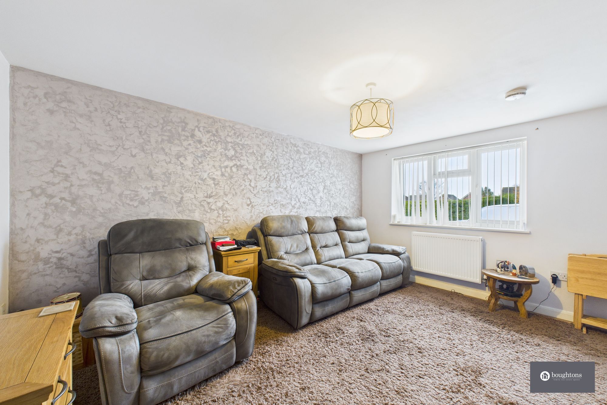 3 bed end of terrace house for sale in Waynflete Close, Brackley, NN13  - Property Image 5