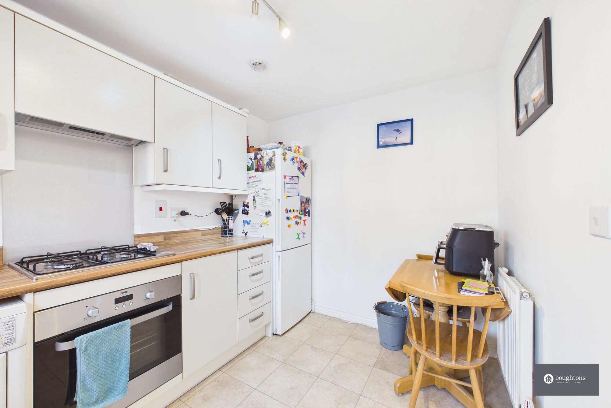 3 bed terraced house for sale in Poppyfields Way, Brackley, NN13  - Property Image 6