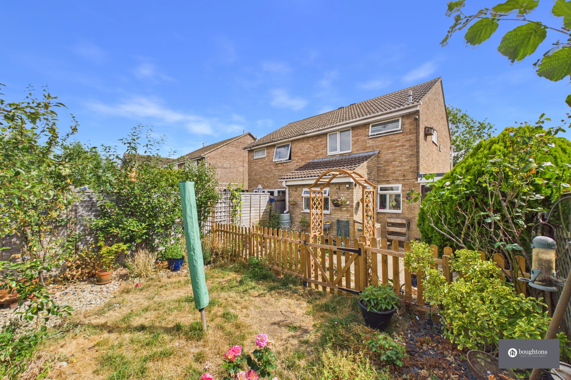 3 bed semi-detached house for sale in Halse Road, Brackley, NN13  - Property Image 4