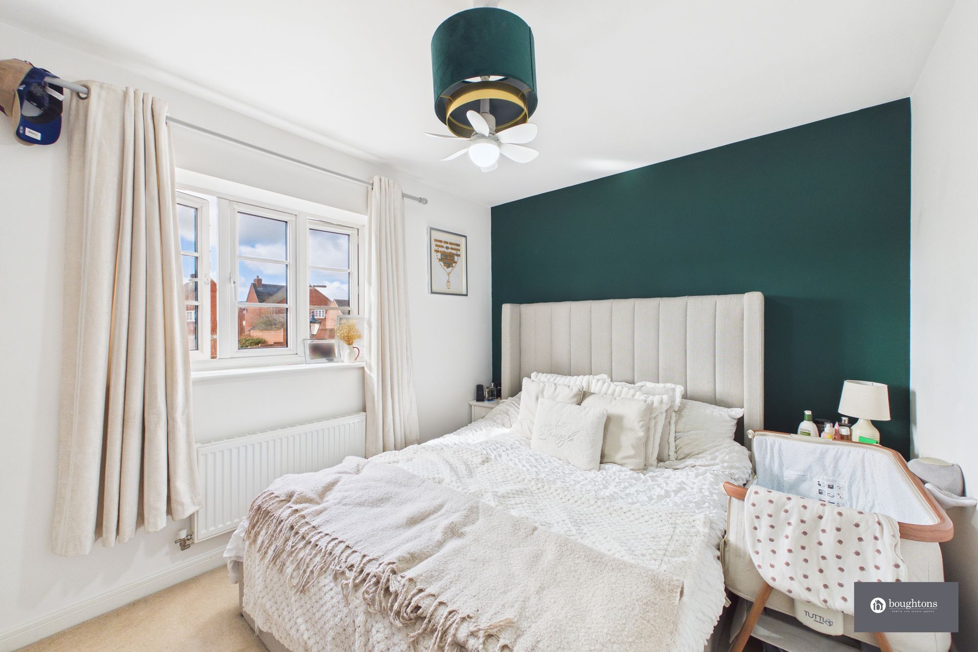 2 bed mid-terraced house for sale in Foxhills Way, Brackley, NN13  - Property Image 11