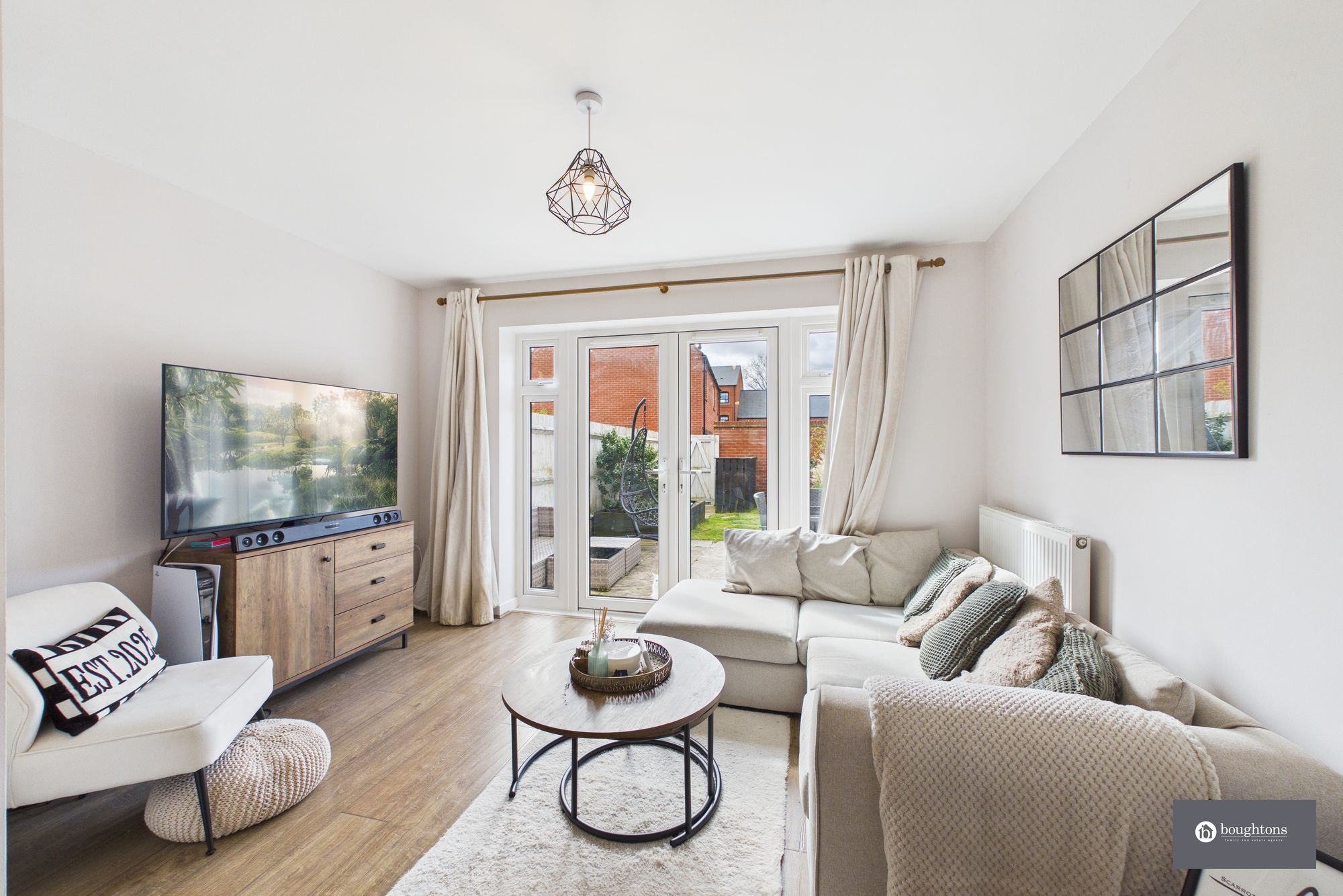 2 bed mid-terraced house for sale in Foxhills Way, Brackley, NN13  - Property Image 3