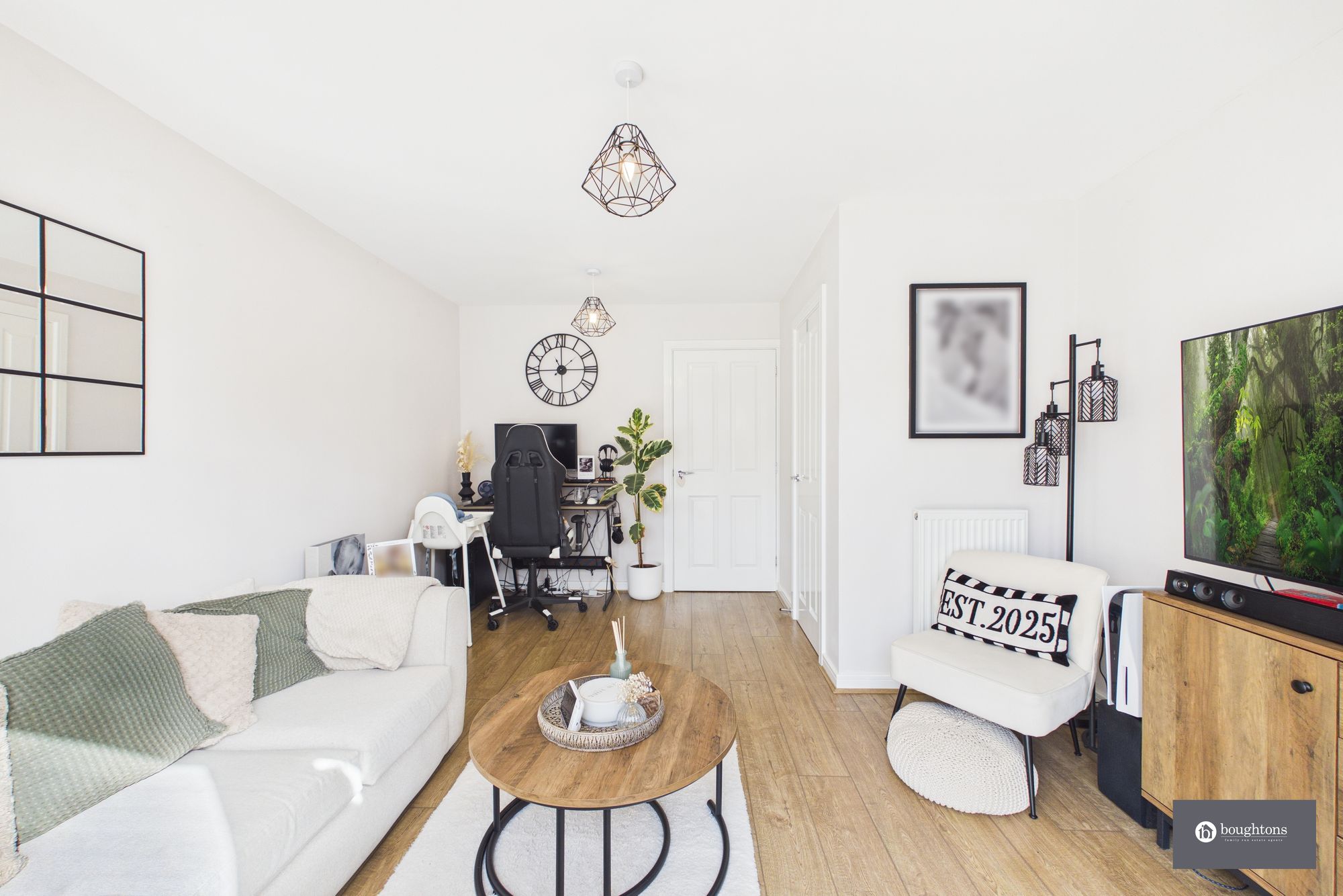 2 bed mid-terraced house for sale in Foxhills Way, Brackley, NN13  - Property Image 6