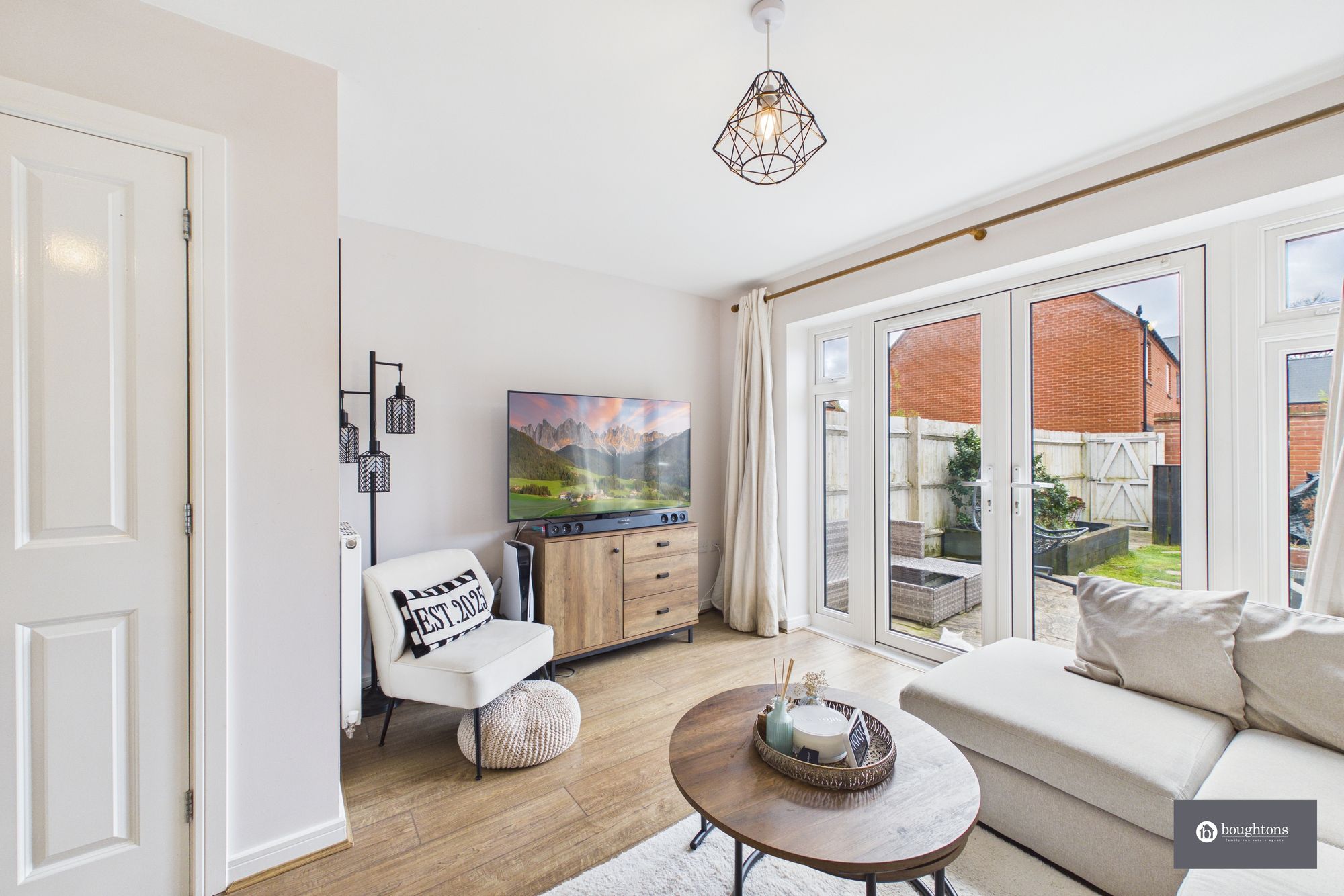 2 bed mid-terraced house for sale in Foxhills Way, Brackley, NN13  - Property Image 7