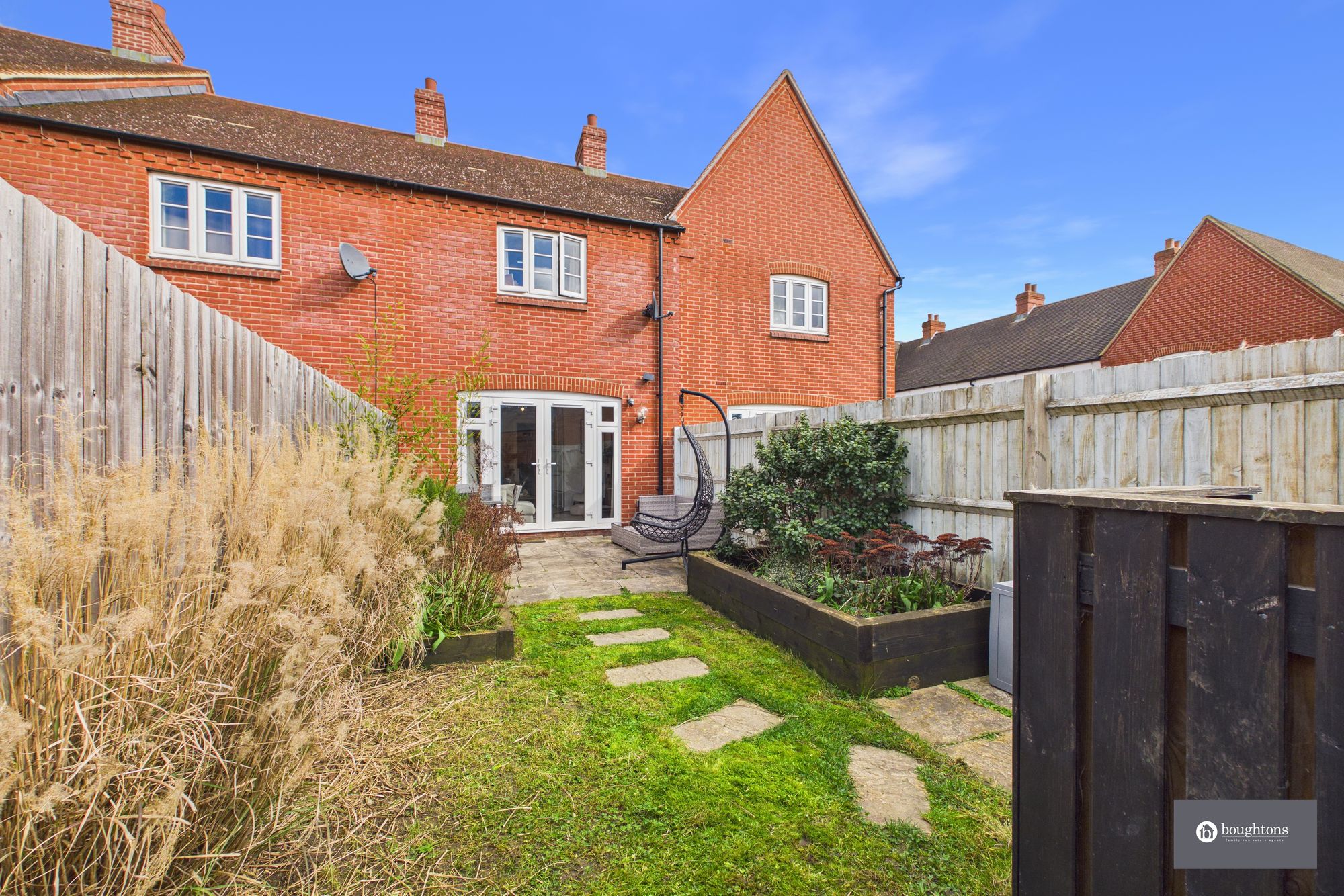 2 bed mid-terraced house for sale in Foxhills Way, Brackley, NN13  - Property Image 16