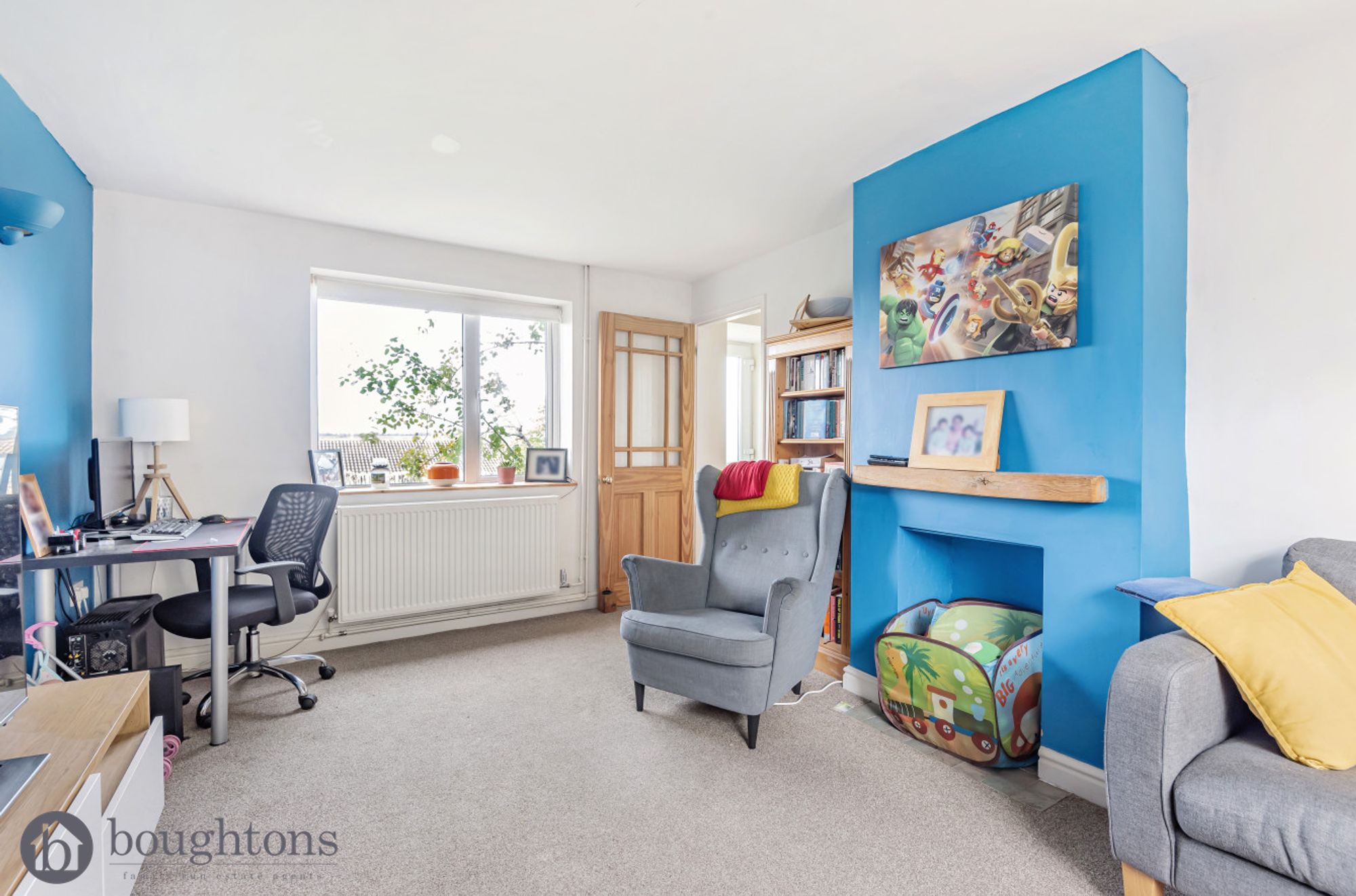 3 bed semi-detached house for sale in Banbury Road, Brackley, NN13  - Property Image 3