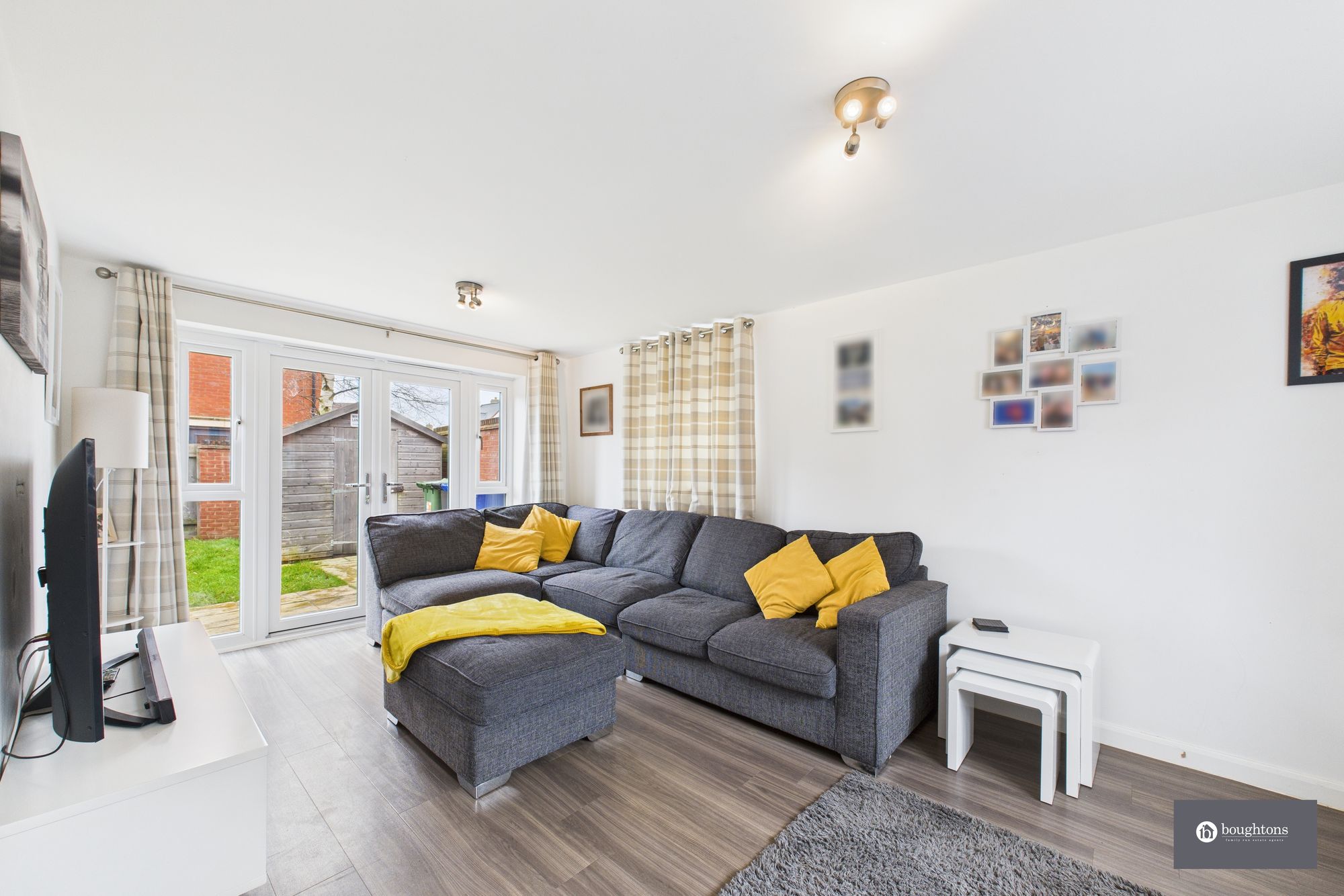 3 bed semi-detached house for sale in Juno Crescent, Brackley, NN13  - Property Image 3