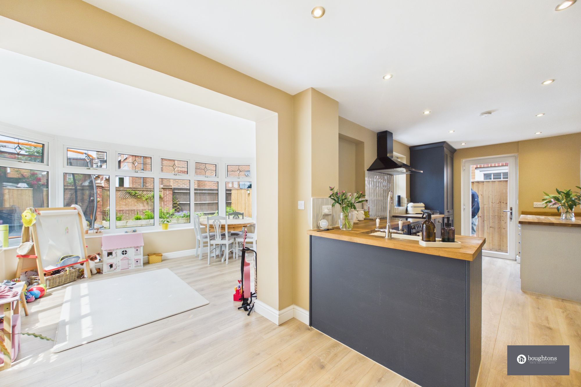 3 bed detached house for sale in Kestrel Crescent, Brackley, NN13  - Property Image 9