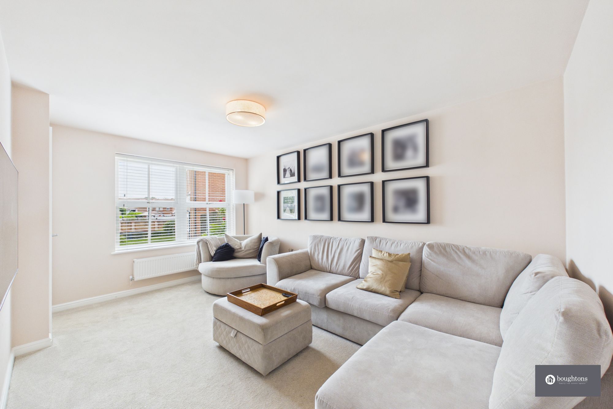 3 bed detached house for sale in Kestrel Crescent, Brackley, NN13  - Property Image 3