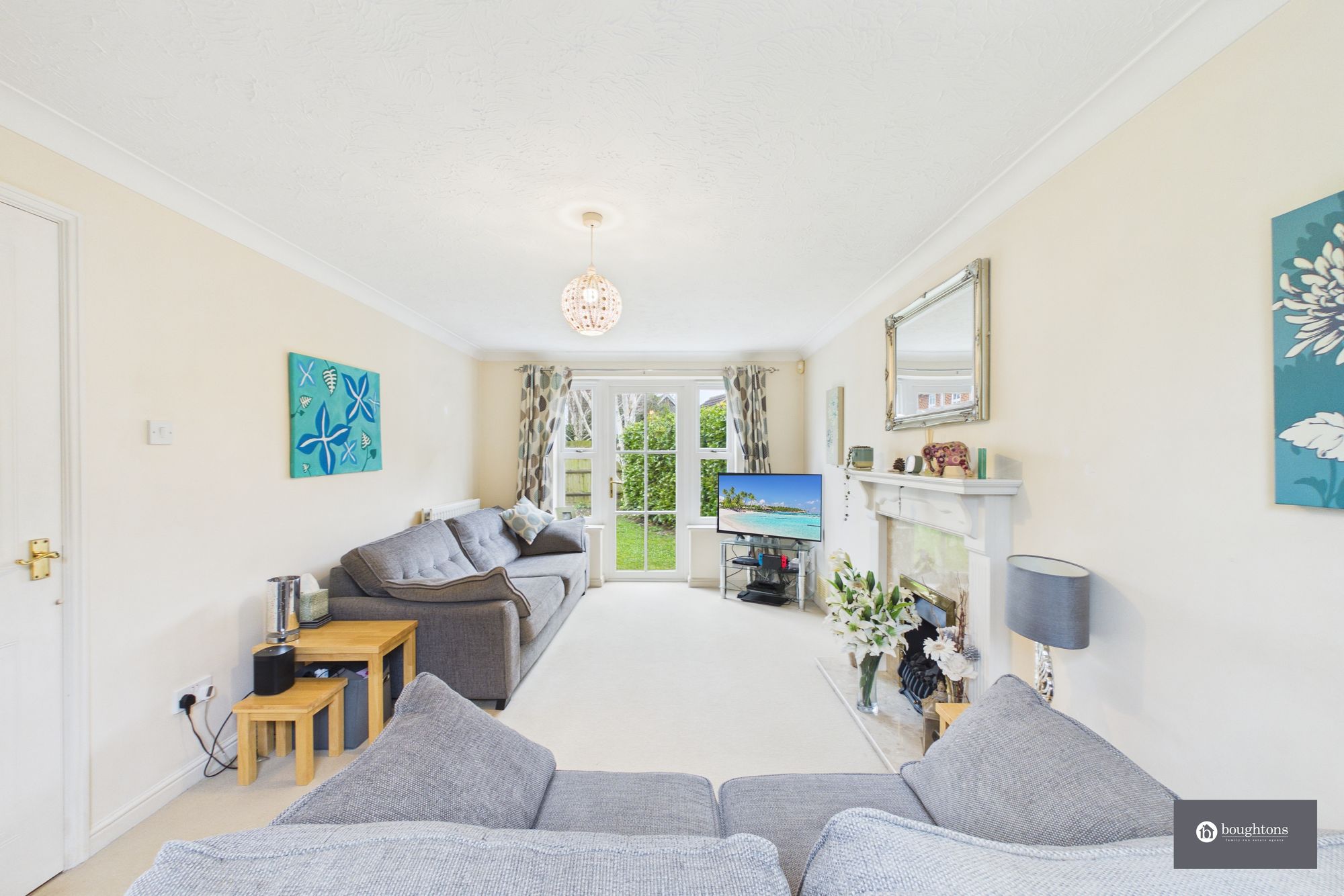 3 bed detached house for sale in Kingfisher Road, Brackley, NN13  - Property Image 2