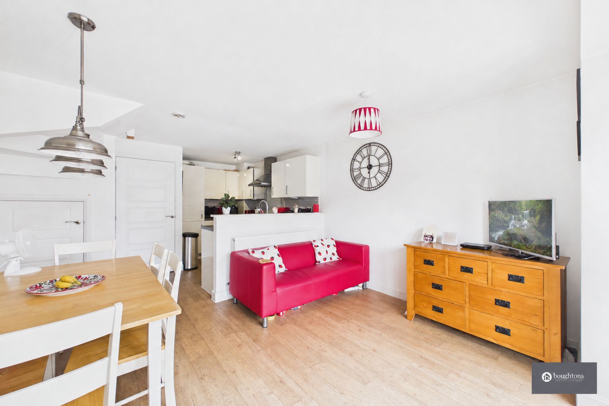 4 bed end of terrace house for sale in Juno Crescent, Brackley, NN13  - Property Image 2