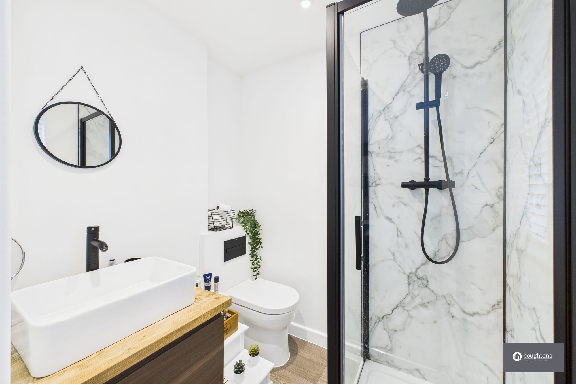 4 bed detached house for sale in Stuart Road, Brackley, NN13  - Property Image 17