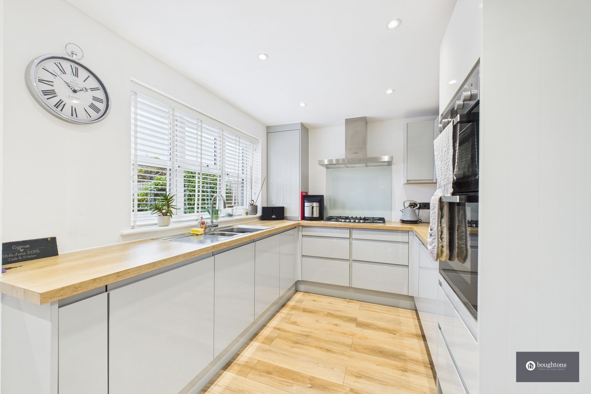 4 bed detached house for sale in Stuart Road, Brackley, NN13  - Property Image 5