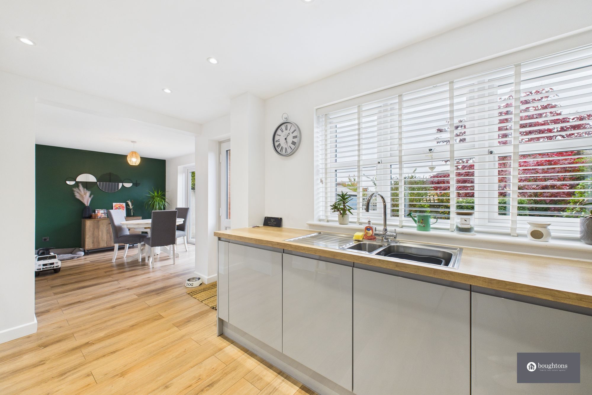 4 bed detached house for sale in Stuart Road, Brackley, NN13  - Property Image 6