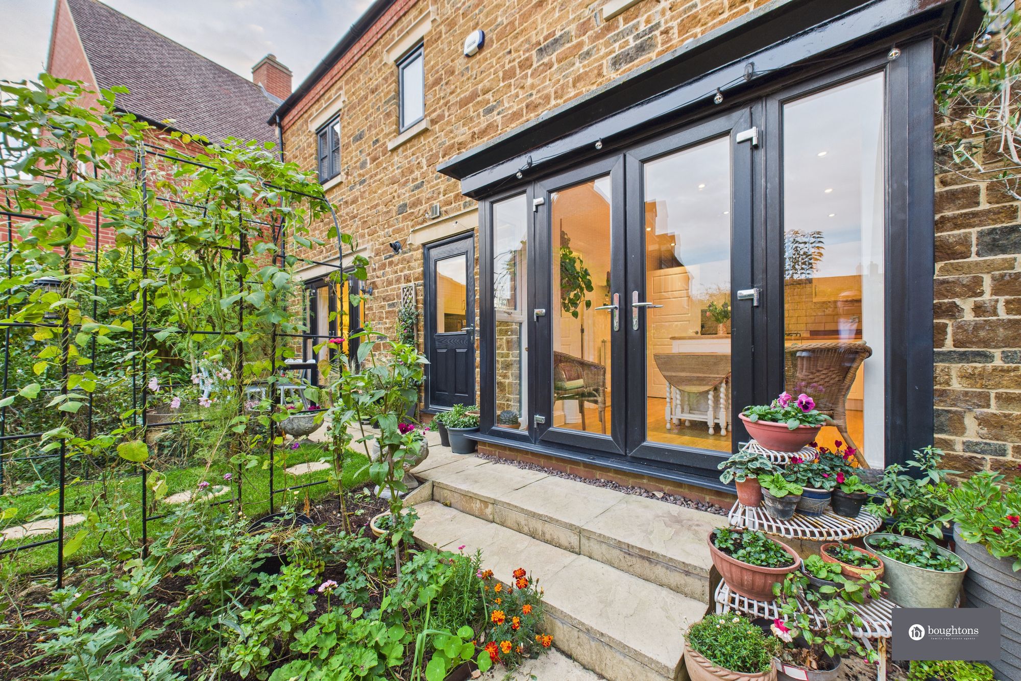 5 bed detached house for sale in Juno Crescent, Brackley, NN13  - Property Image 34